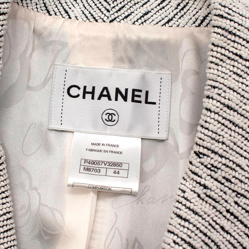 Women's Chanel Black & White Boucle Textured Tailored Longline Jacket - Size US 12