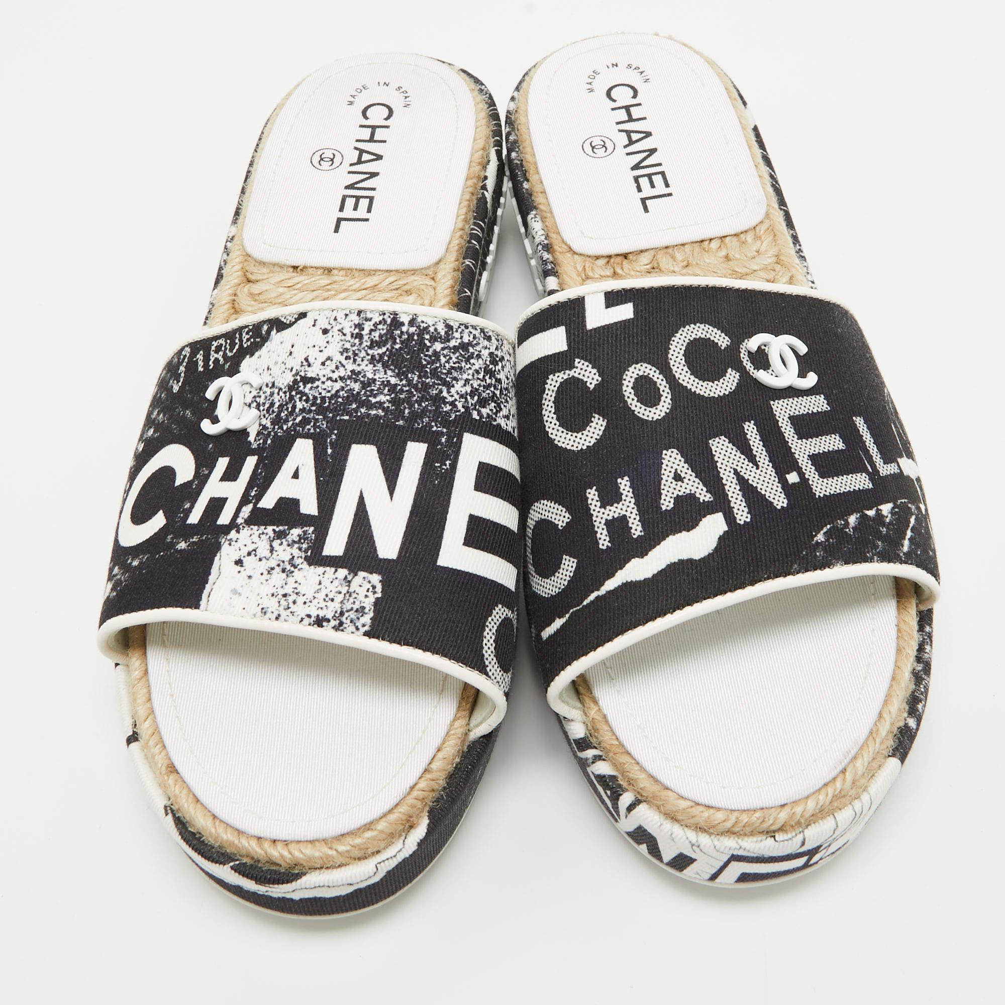 These designer espadrilles exude cool summer vibes while giving all the comfort to your feet. They bring along a well-built silhouette and the house's signature aesthetics. Wear them with anything: jeans, dresses, shorts.

Includes: Original