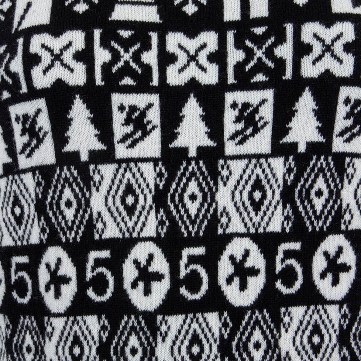 CHANEL cachemire noir et blanc 2019 WINTER CREWNECK Sweater 38 S 19B en vente 2