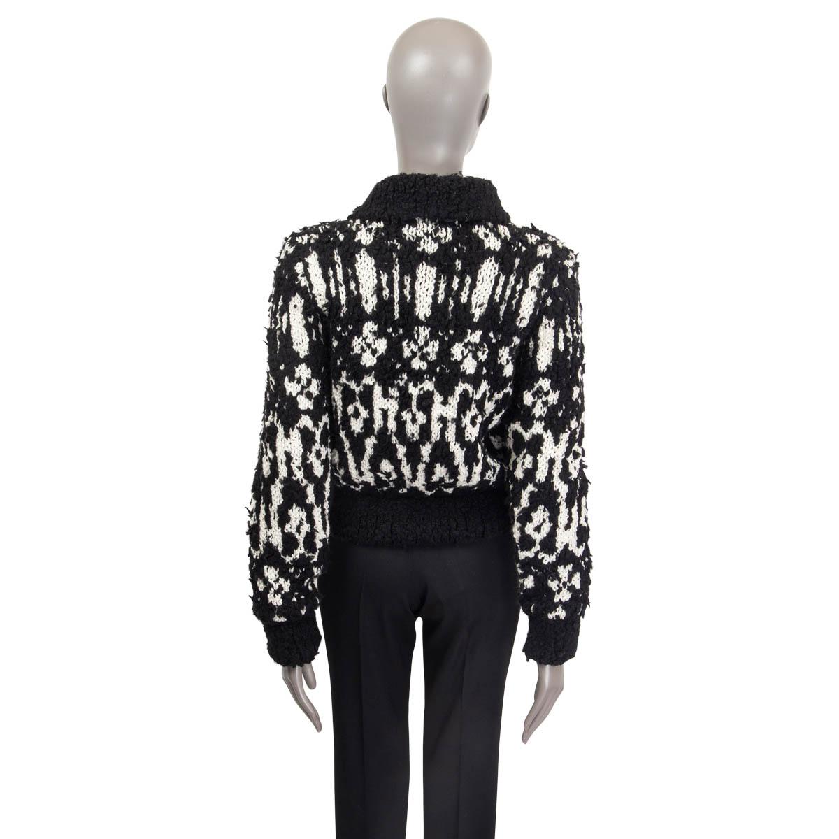 Women's CHANEL black & white cashmere blend 2019 KNIT BOMBER Jacket 40 M