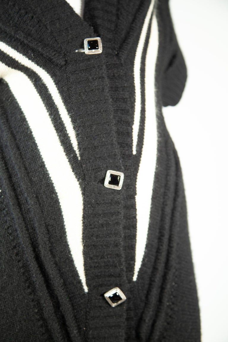 Vintage Collection 23 1990's Chanel Beautiful Soft Cashmere Black Doub –  HelensChanel