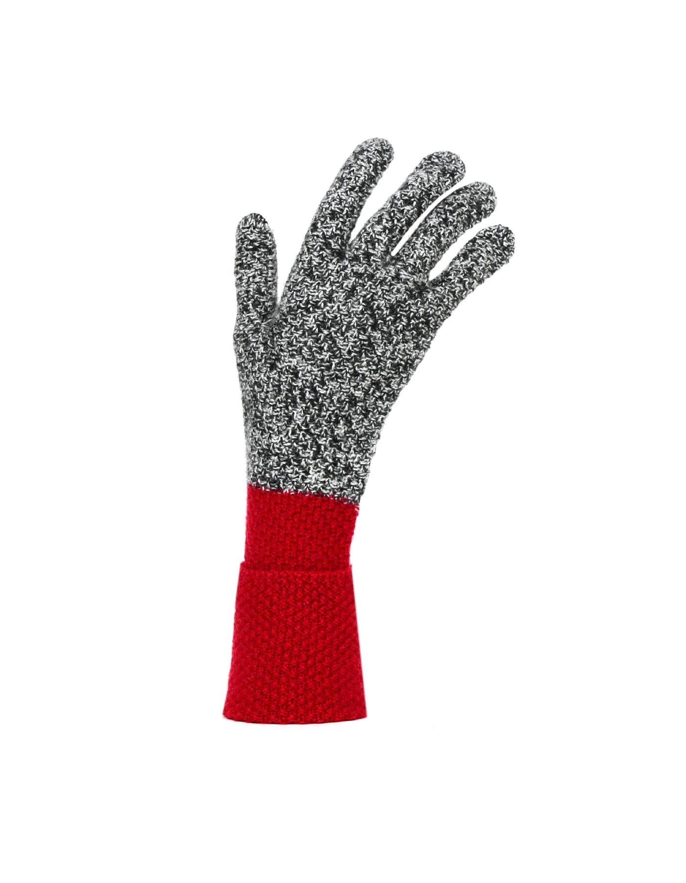 red cashmere scarf and gloves