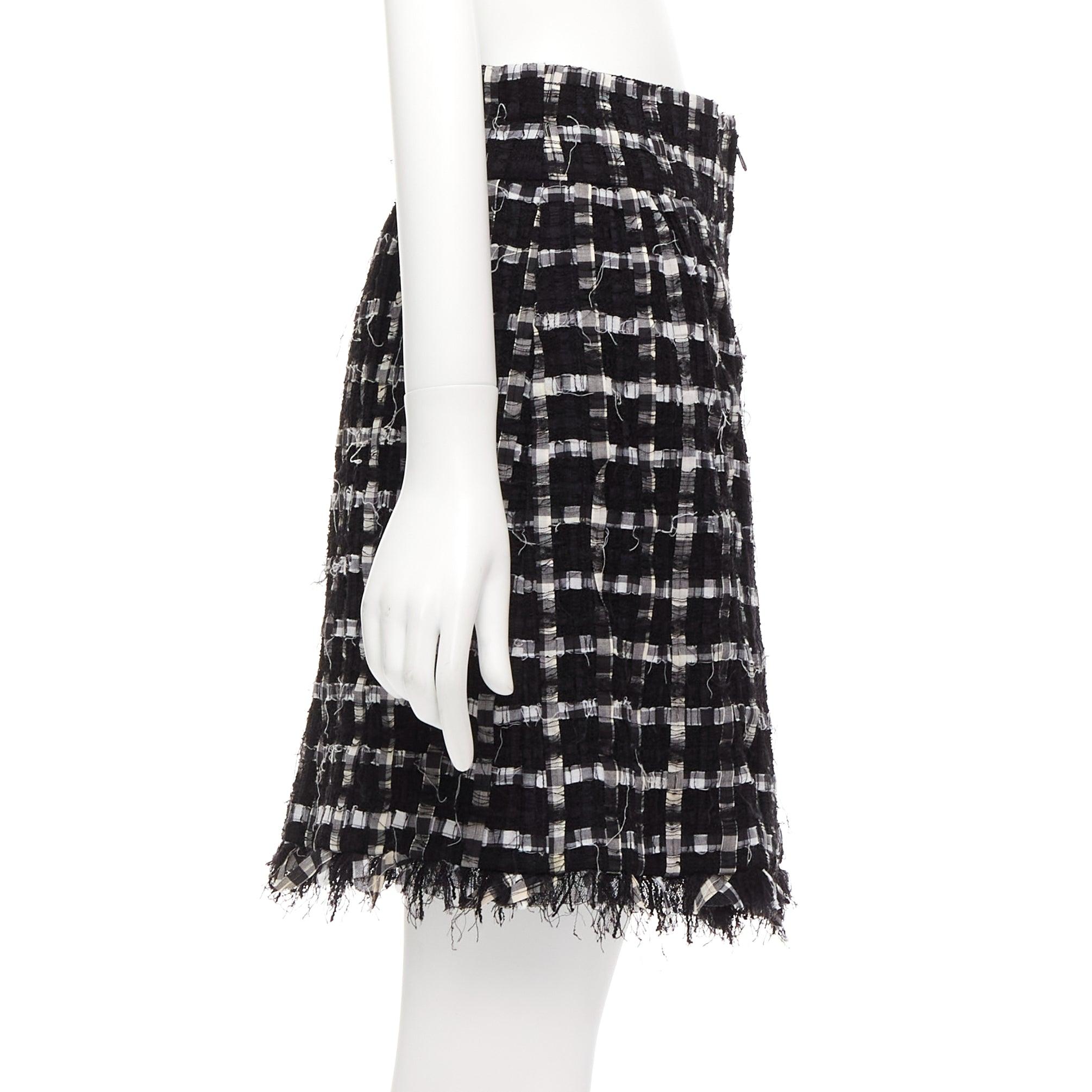 CHANEL black white check raw edge tweed silk lined skirt FR40 L In Excellent Condition For Sale In Hong Kong, NT