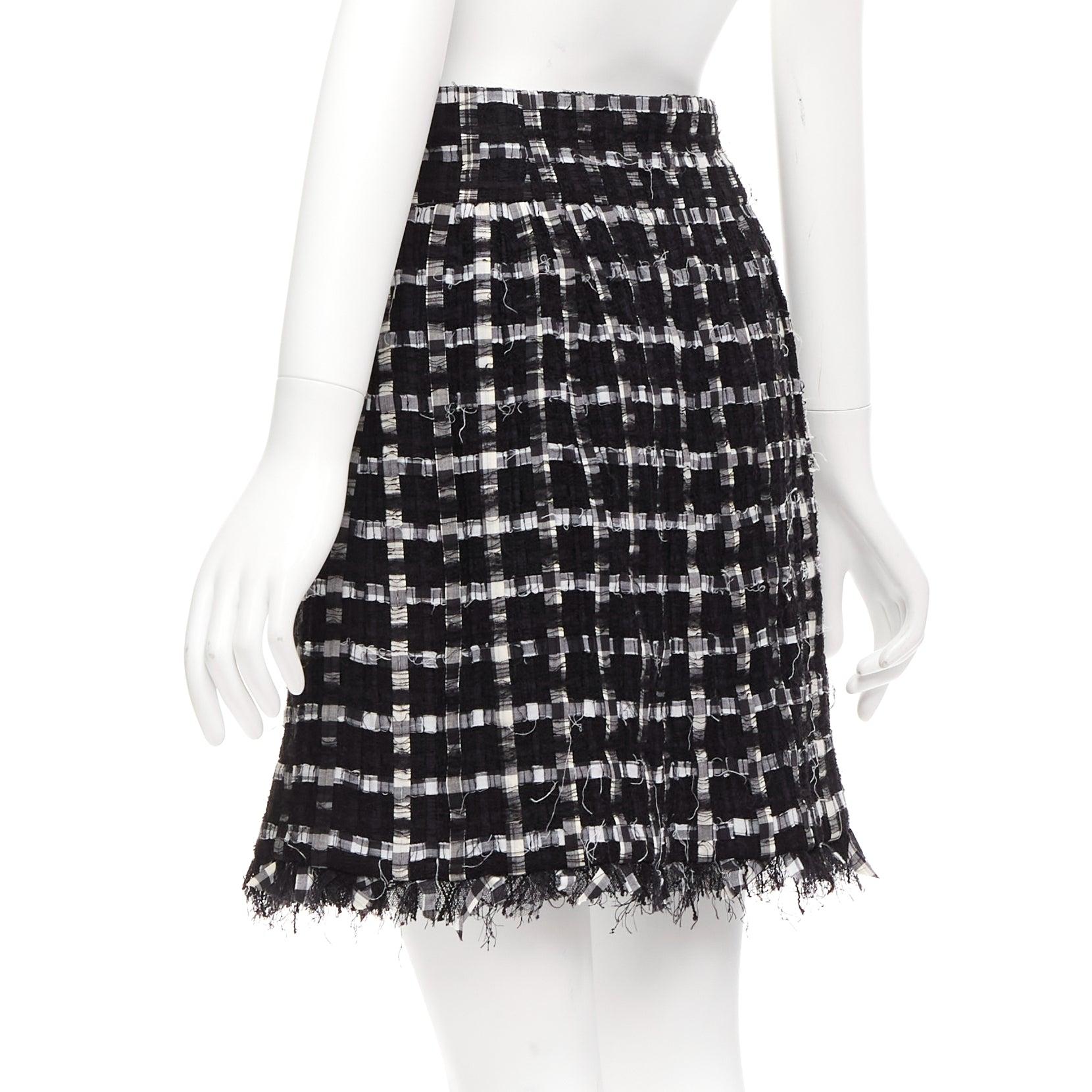 CHANEL black white check raw edge tweed silk lined skirt FR40 L For Sale 1