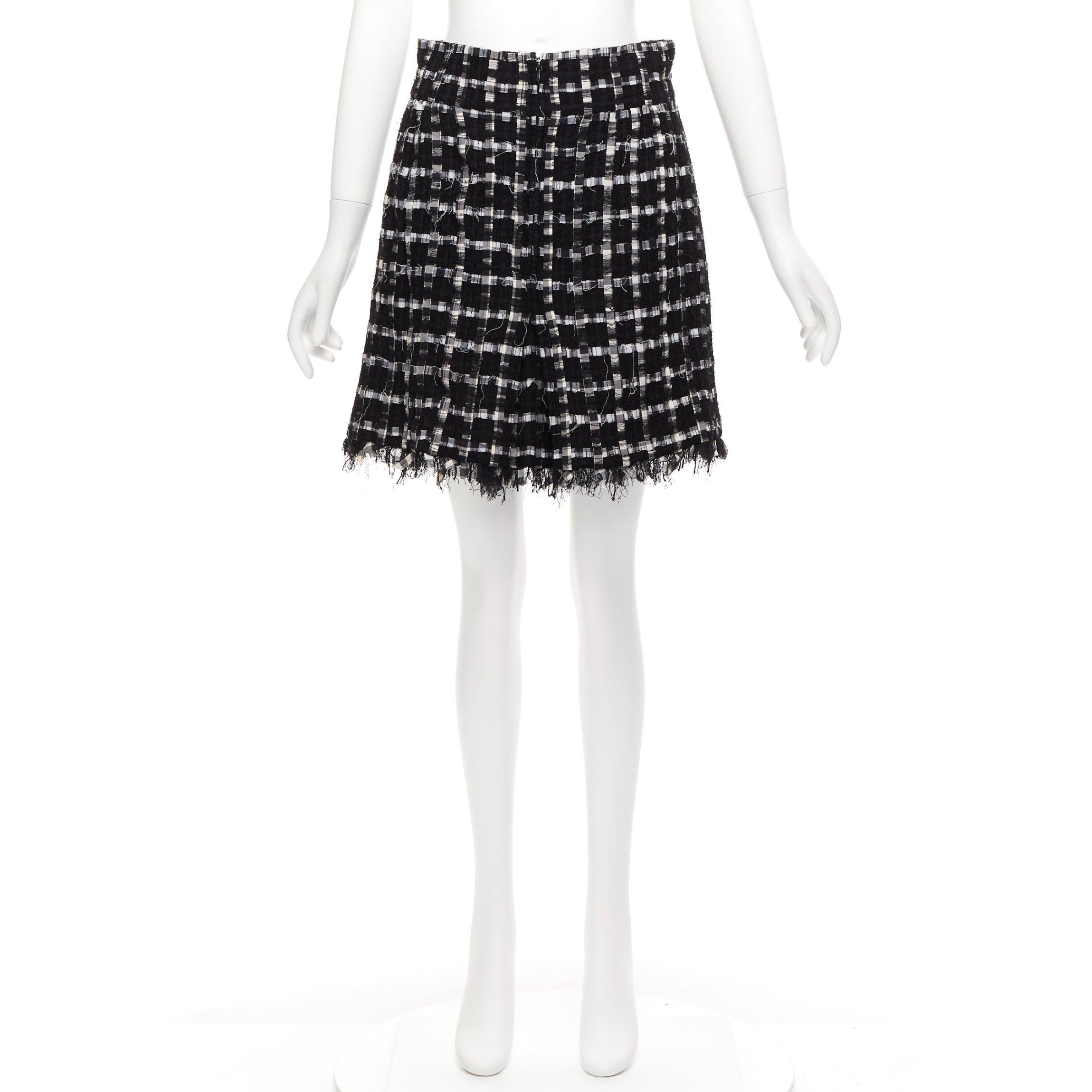 CHANEL black white check raw edge tweed silk lined skirt FR40 L For Sale 5