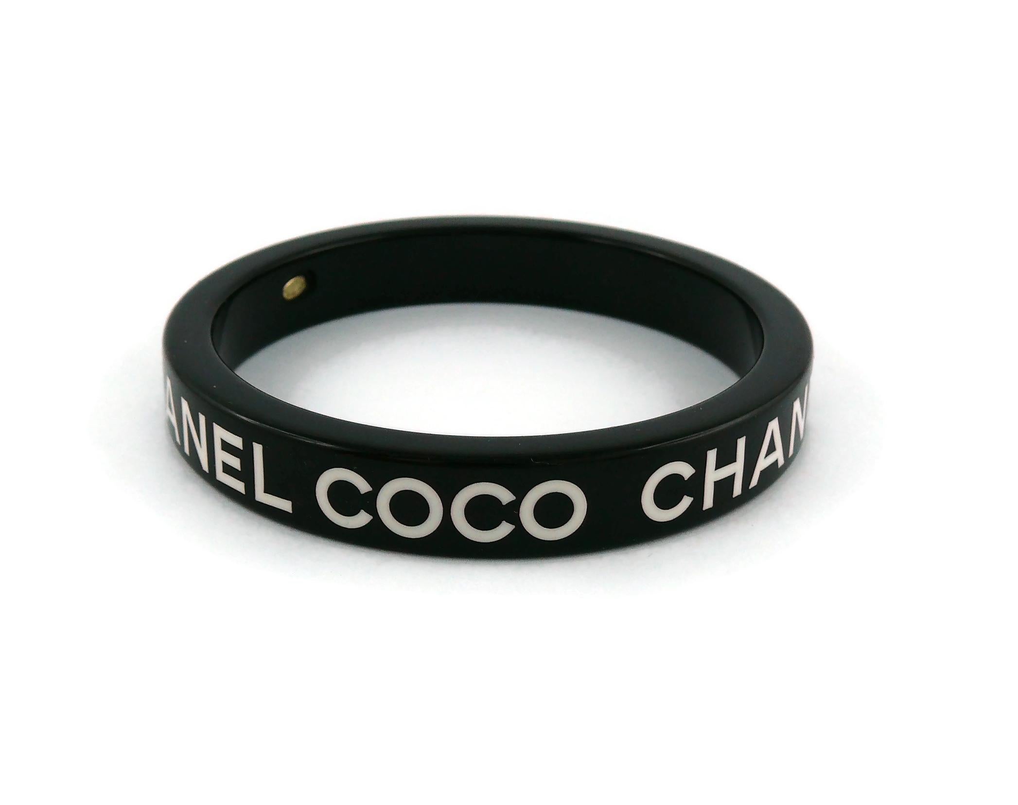 Chanel Black & White Coco Chanel Bangle Bracelet In Good Condition In Nice, FR