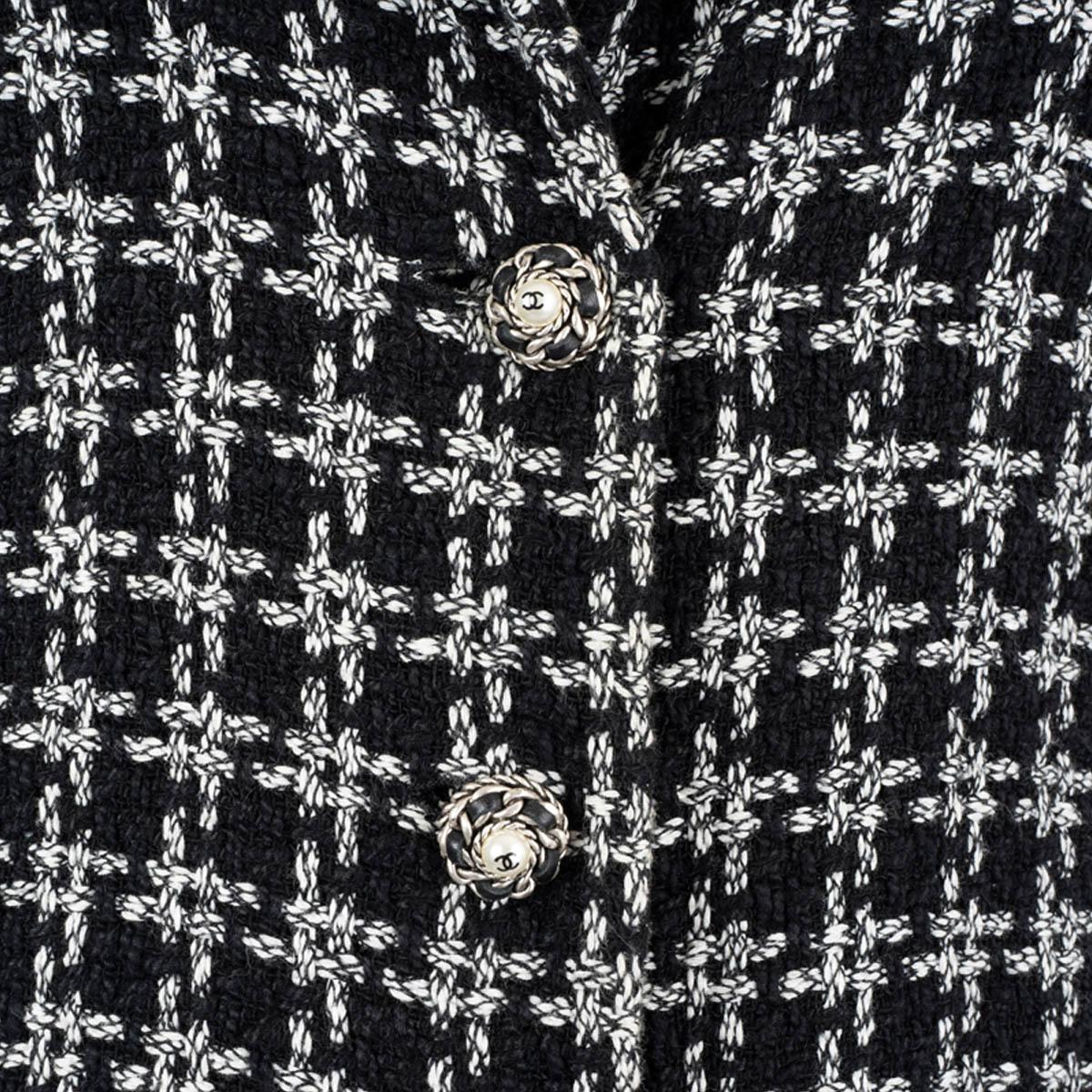 CHANEL black & white cotton blend 2010 10P HOUNDSTOOTH TWEED Jacket 46 XL 3