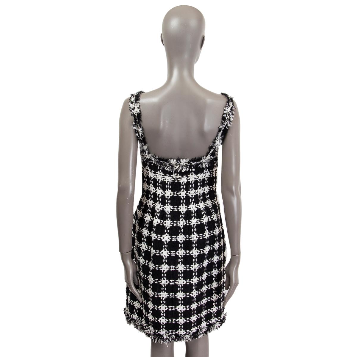 Black CHANEL black & white cotton BOUCLE Sleeveless Dress 36 XS