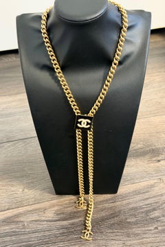 Chanel Black White Enamel CC Gold Lariat Chain Necklace