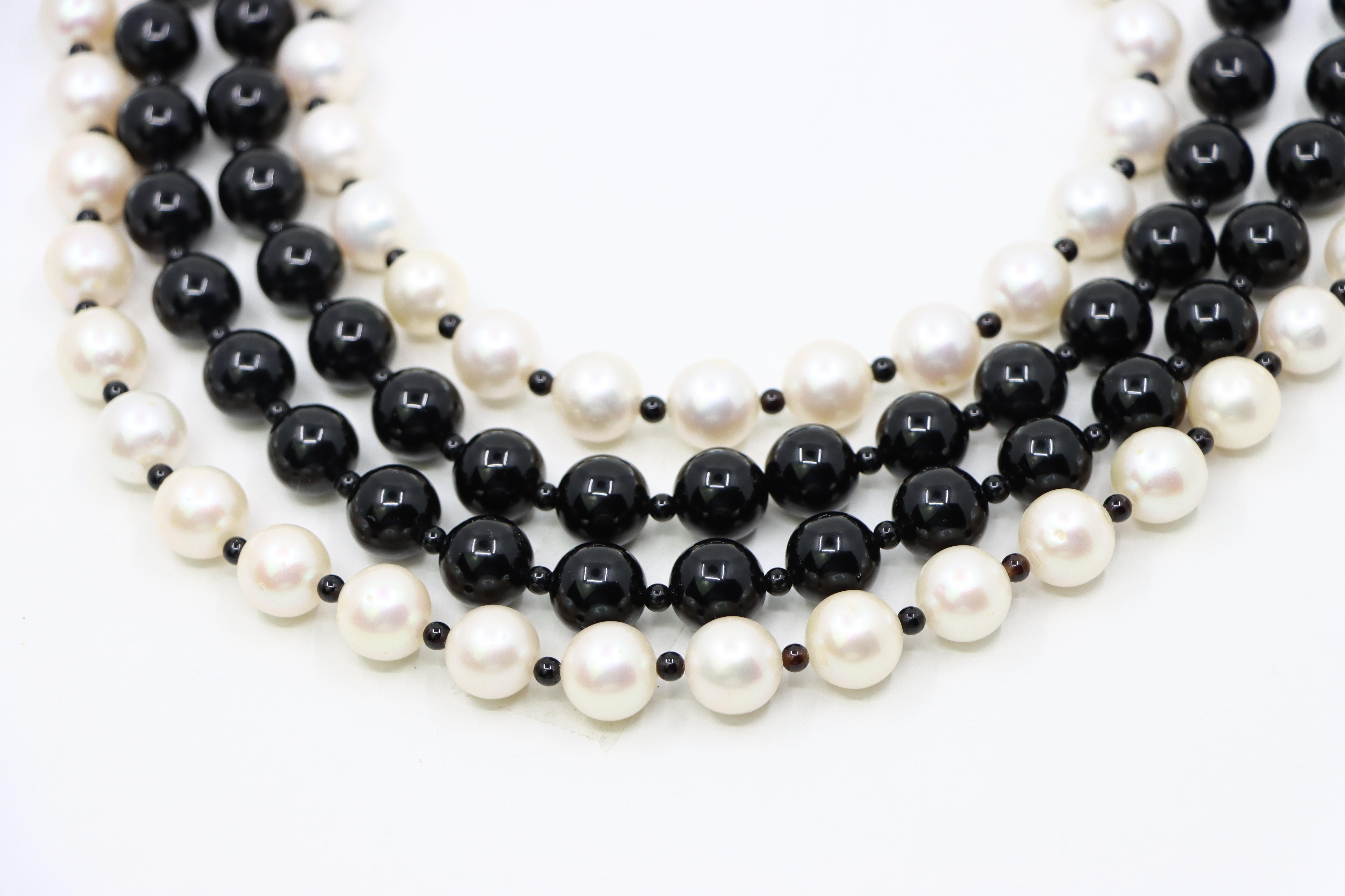 Chanel Black & White Faux Pearl Enamel Cc Logo Long Necklace For Sale 3