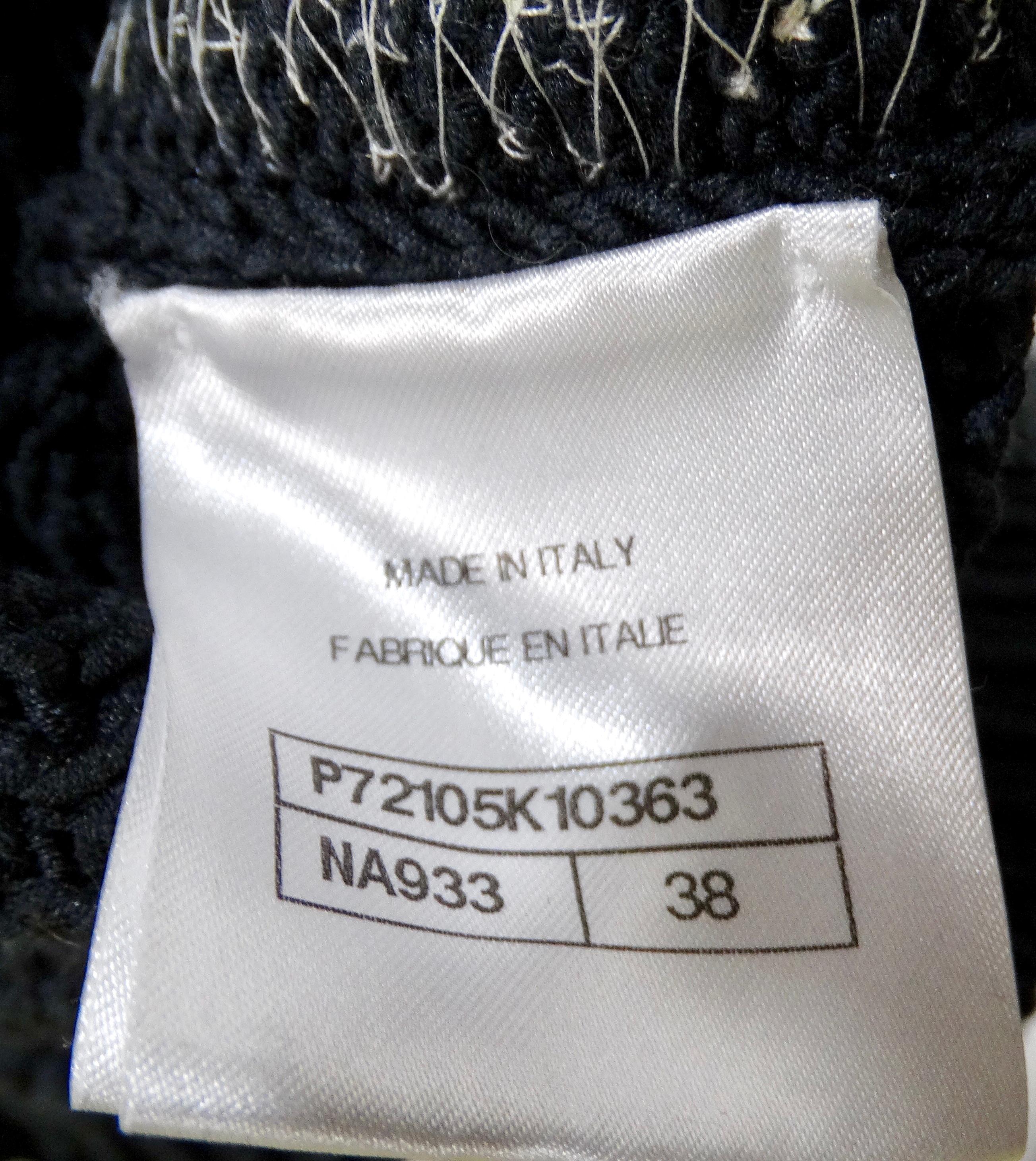 Chanel Black & White Knit Cotton & Silk Cropped Sweater For Sale 4