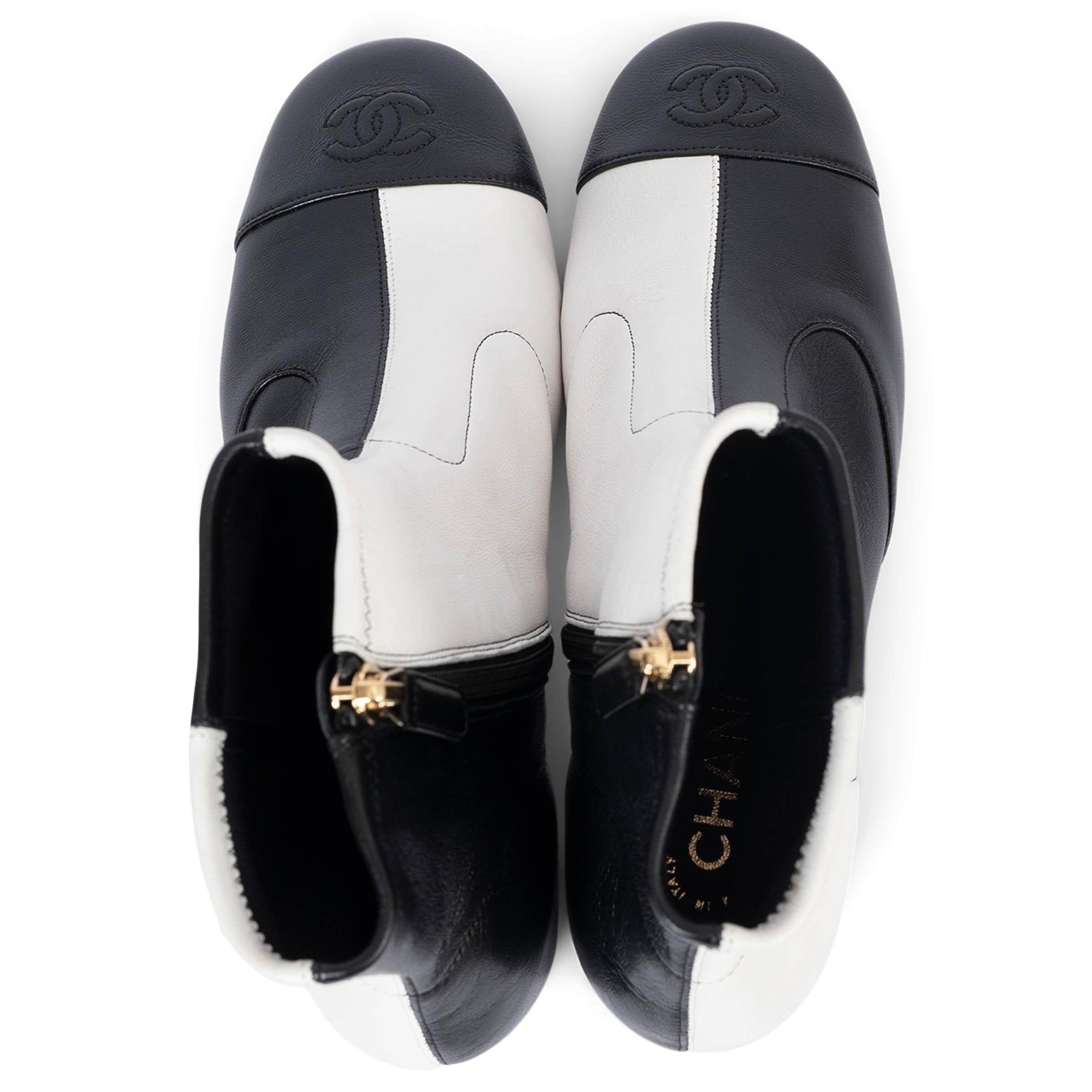CHANEL black & white leather 2020 20B Ankle Boots Shoes 39.5 fit 39 2