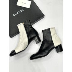 Chanel Black & White Leather Ankle Boots Sz.40.5