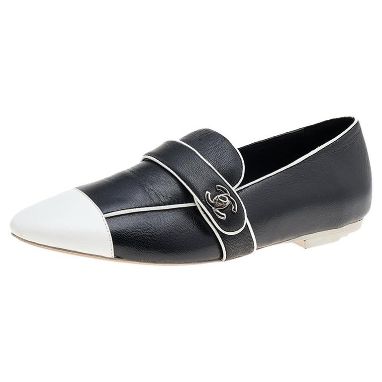 Chanel Black/White Leather CC Cap Toe Slip On Loafers Size 37 at 1stDibs