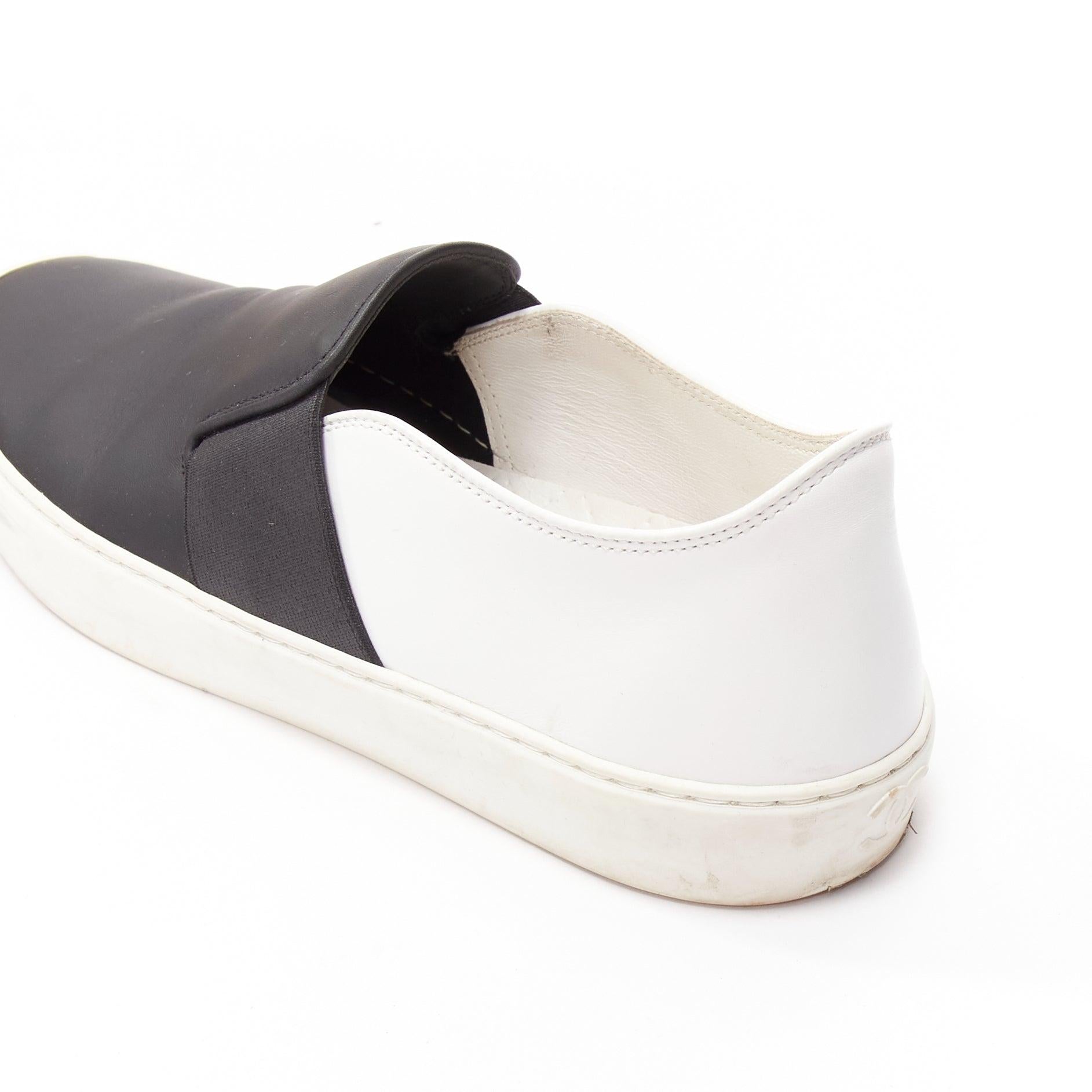 CHANEL black white leather CC logo back minimal classic skates sneakers EU36 For Sale 3
