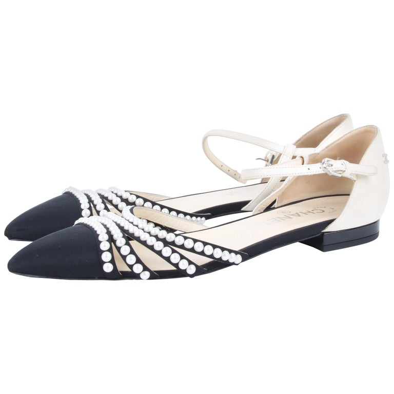 Chanel black/white leather faux pearl Paris-Rome d'Orsay flats at 1stDibs | chanel  pearl flats, chanel d'orsay flats, chanel flats with pearls