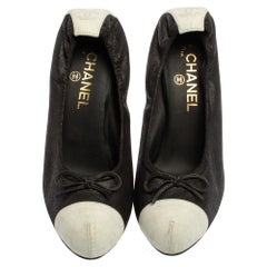 Chanel Black/white Leather Scrunch String Bow Detail Cap Toe Pumps Size 39