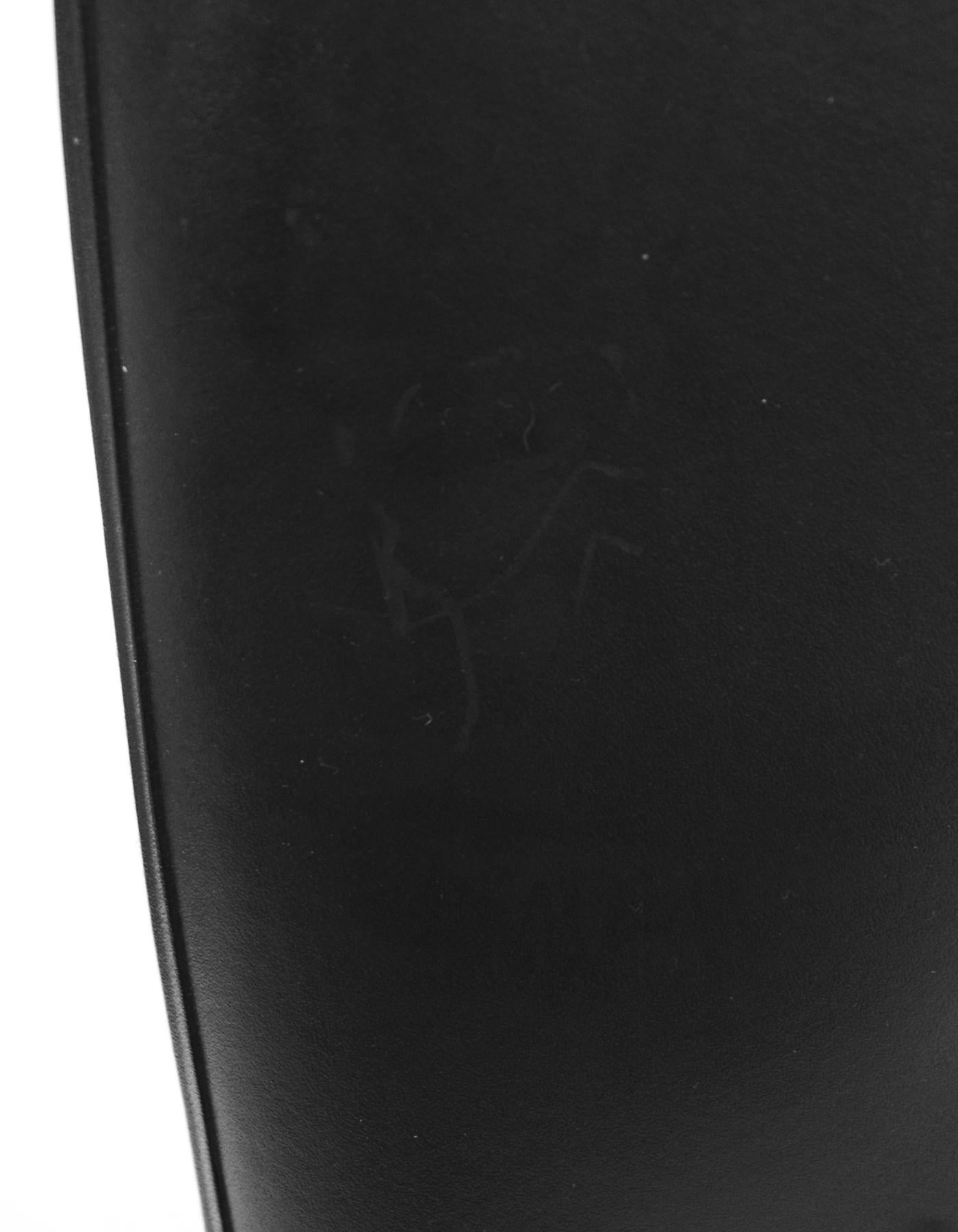 Chanel Black/White Logo Rubber Rain Boots sz 38 In Excellent Condition In New York, NY