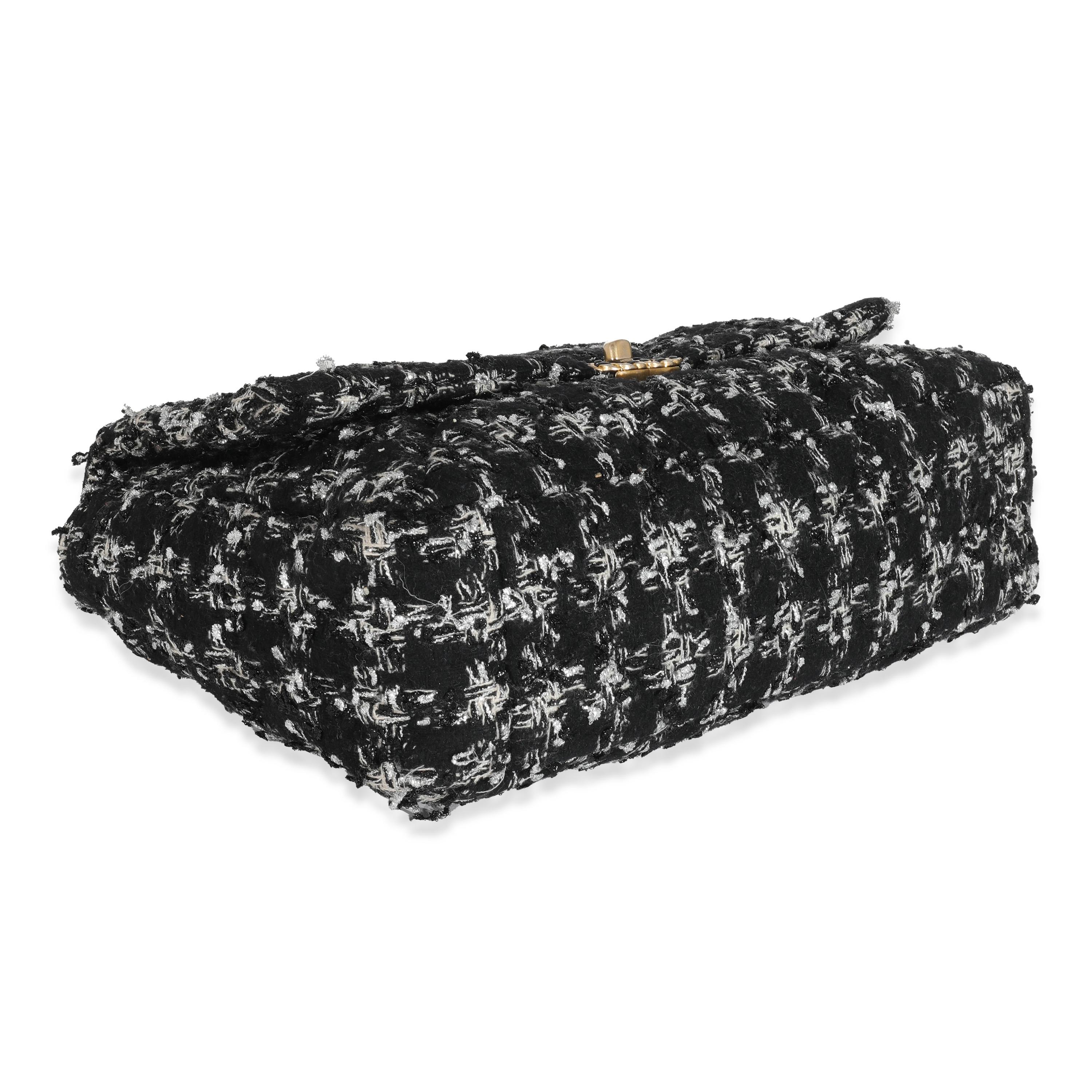 Women's or Men's Chanel Black White Metallic Houndstooth Tweed Chanel 19 Maxi Flap Bag