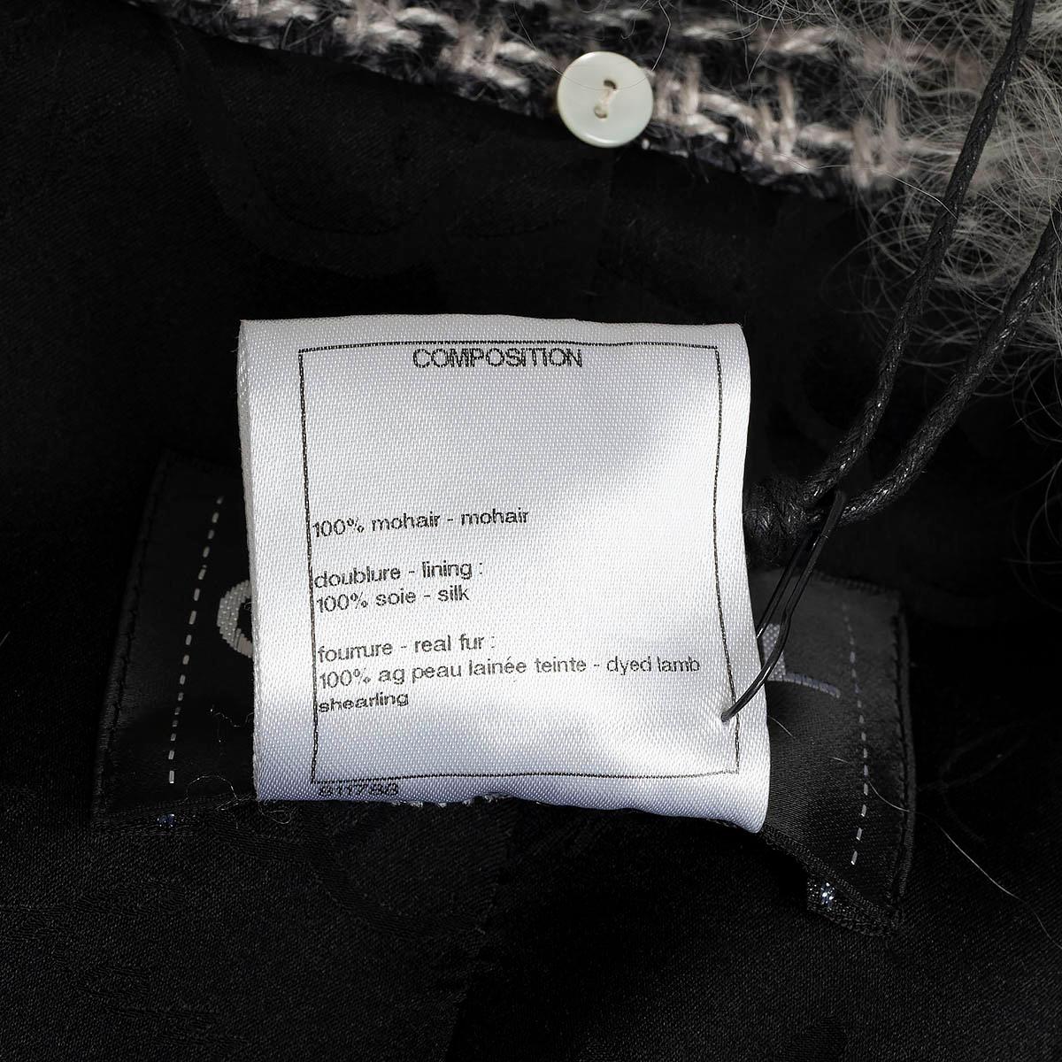 CHANEL black & white mohair 2014 14A DALLAS FUR TRIM TWEED Coat Jacket 36 XS For Sale 6