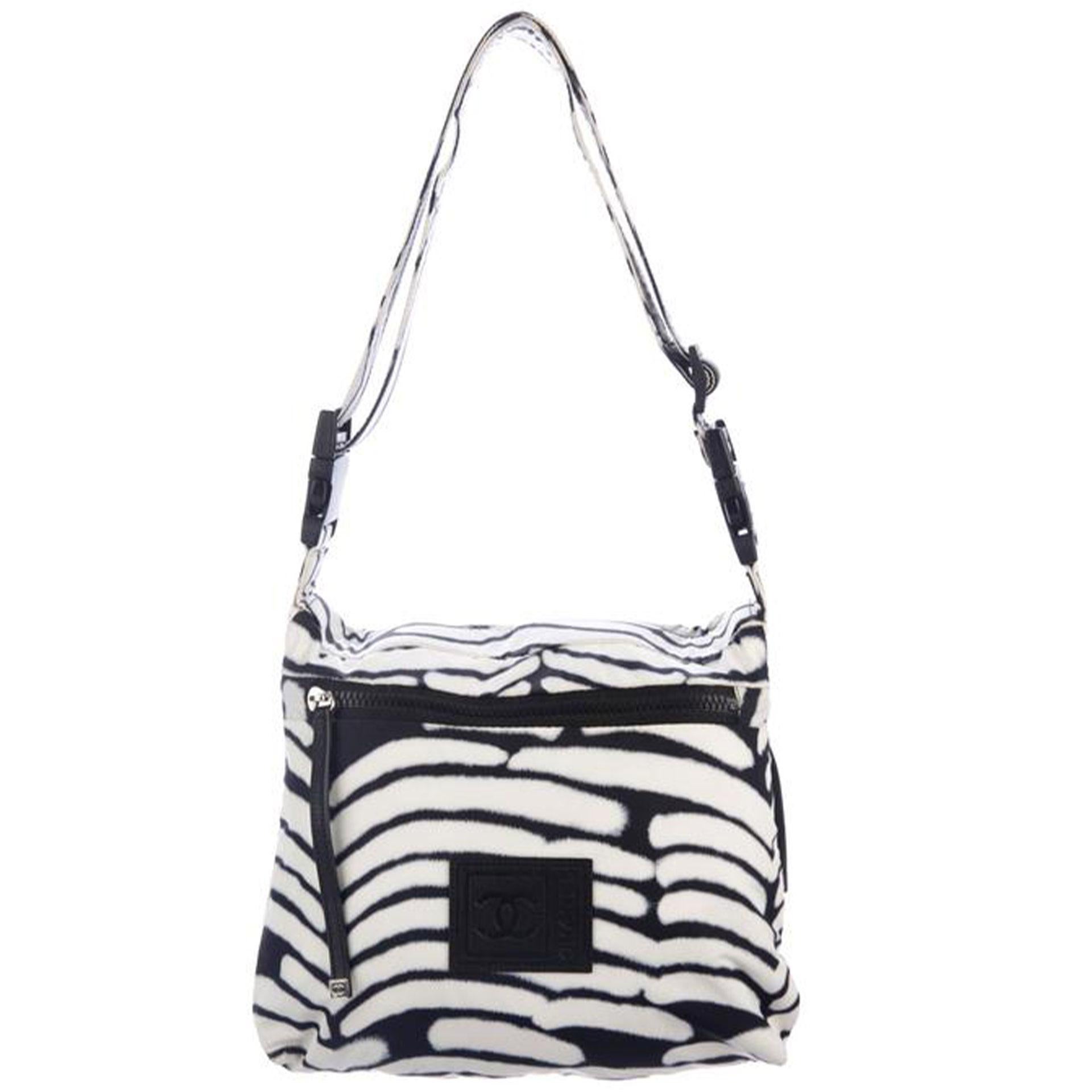 Chanel Negro Blanco Nylon Cross Body Messenger Bag Beige en venta