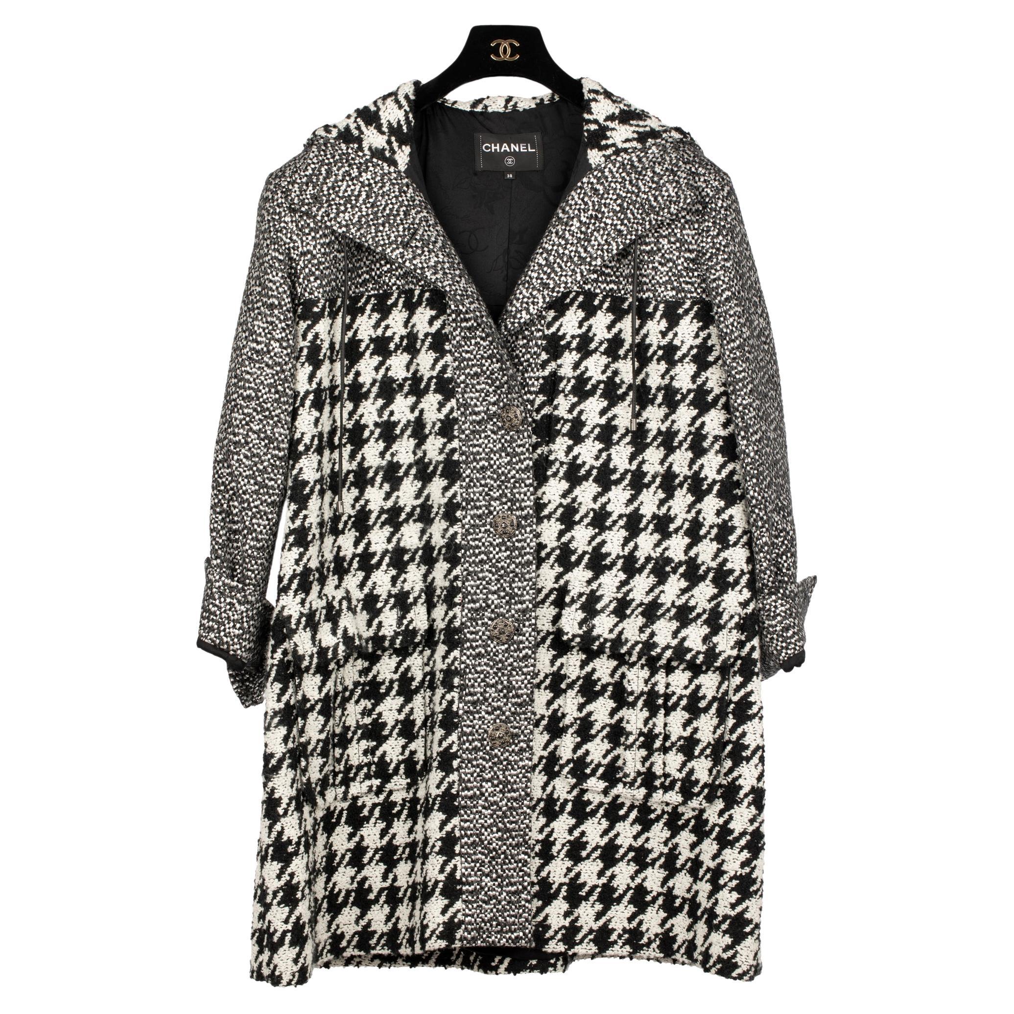 Chanel Black & White Oversized Houndstooth Coat With Hood 38 FR