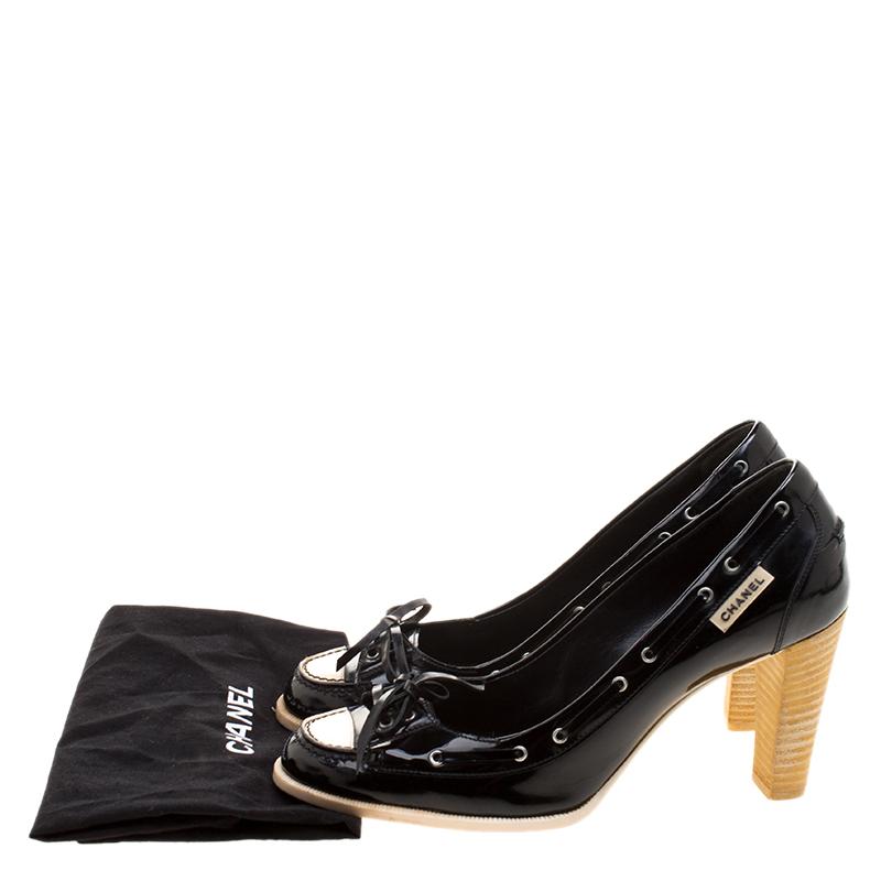 Chanel Black/White Patent Leather Bow Cap Toe Pumps Size 37.5 3