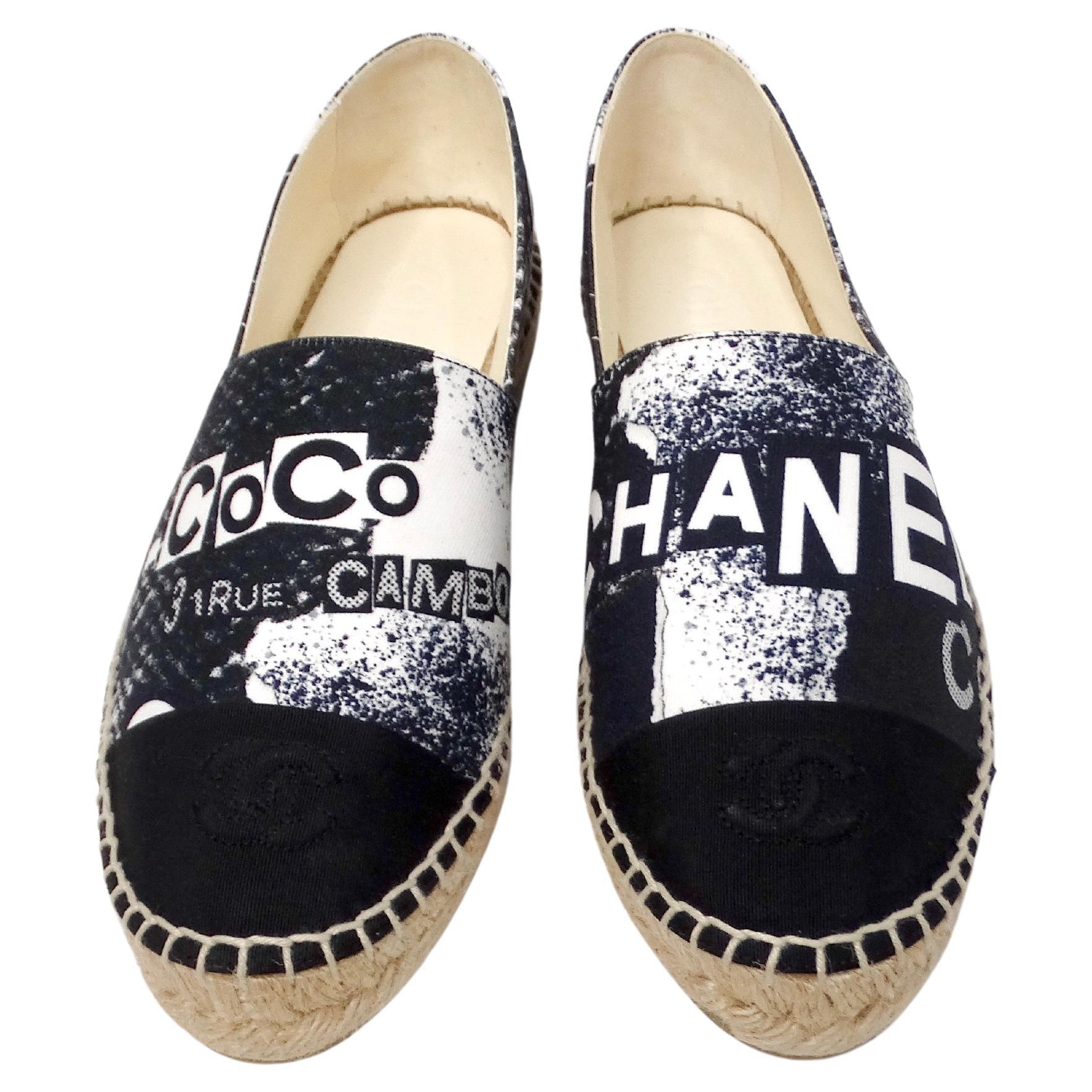 Chanel Black & White Printed Canvas Grosgrain 31 Rue Cambon Espadrilles For Sale