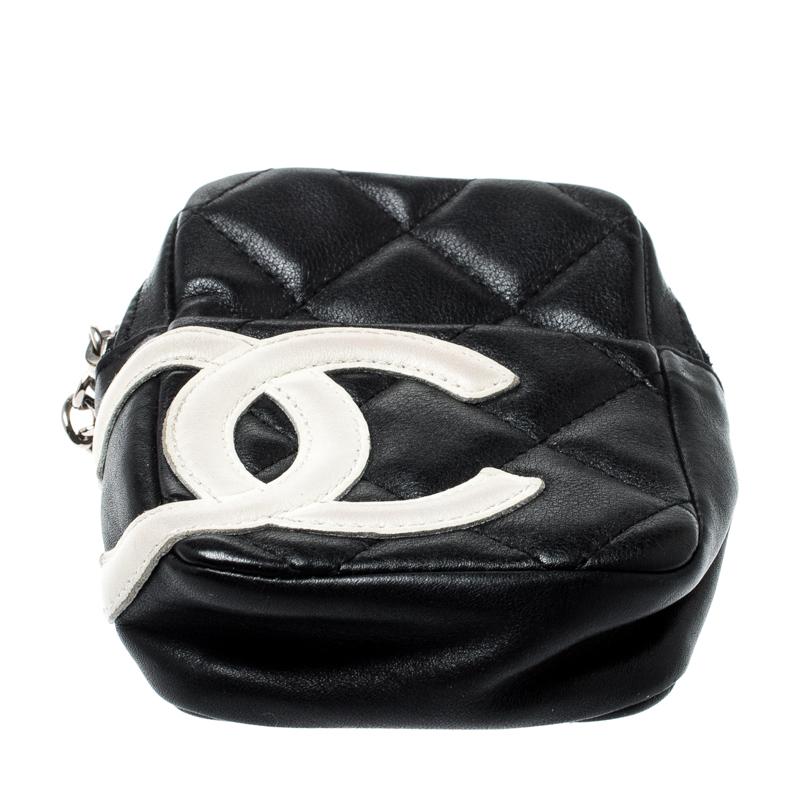 Chanel Black/White Quilted Leather Cambon Ligne Phone Case In Good Condition In Dubai, Al Qouz 2