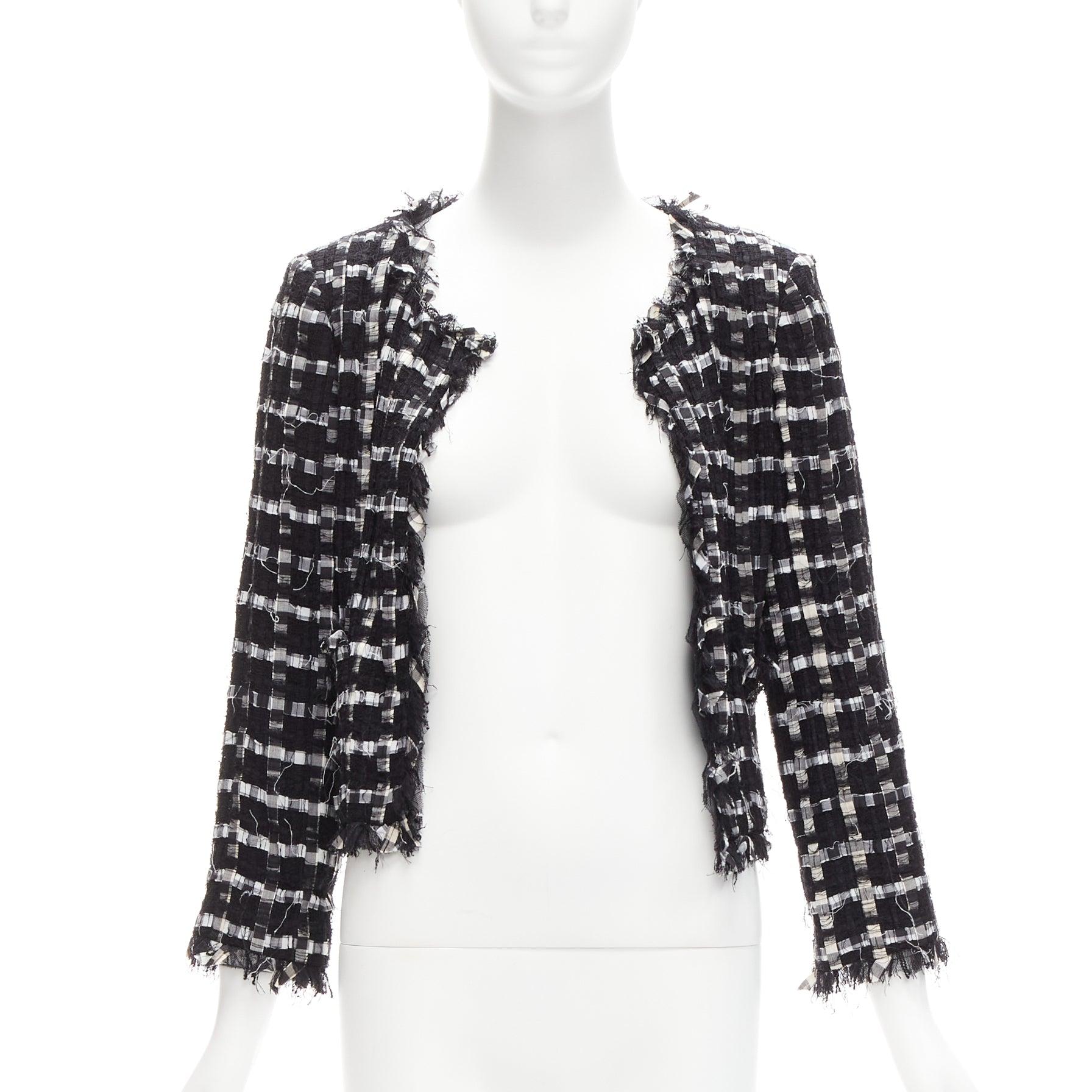 CHANEL black white raw frayed check tweed gripoix buttons cropped jacket FR40 L
Reference: TGAS/D00962
Brand: Chanel
Designer: Karl Lagerfeld
Material: Nylon, Cotton, Blend
Color: Black, White
Pattern: Checkered
Closure: Hook & Eye
Lining: Black