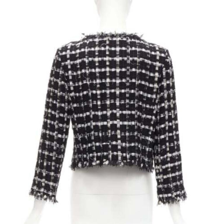 CHANEL Schwarzweiße, roh ausgefranste, karierte Tweed-Knöpfe in Kurzform mit Griffoix-Knöpfen FR40 L im Angebot 2
