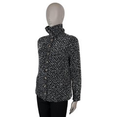 CHANEL black & white silk blend 20K HIGH NECK TWEED Jacket 40 M