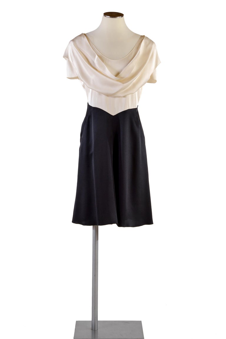 CHANEL black/white silk satin dress FR 40 Fall 2001 01A For Sale