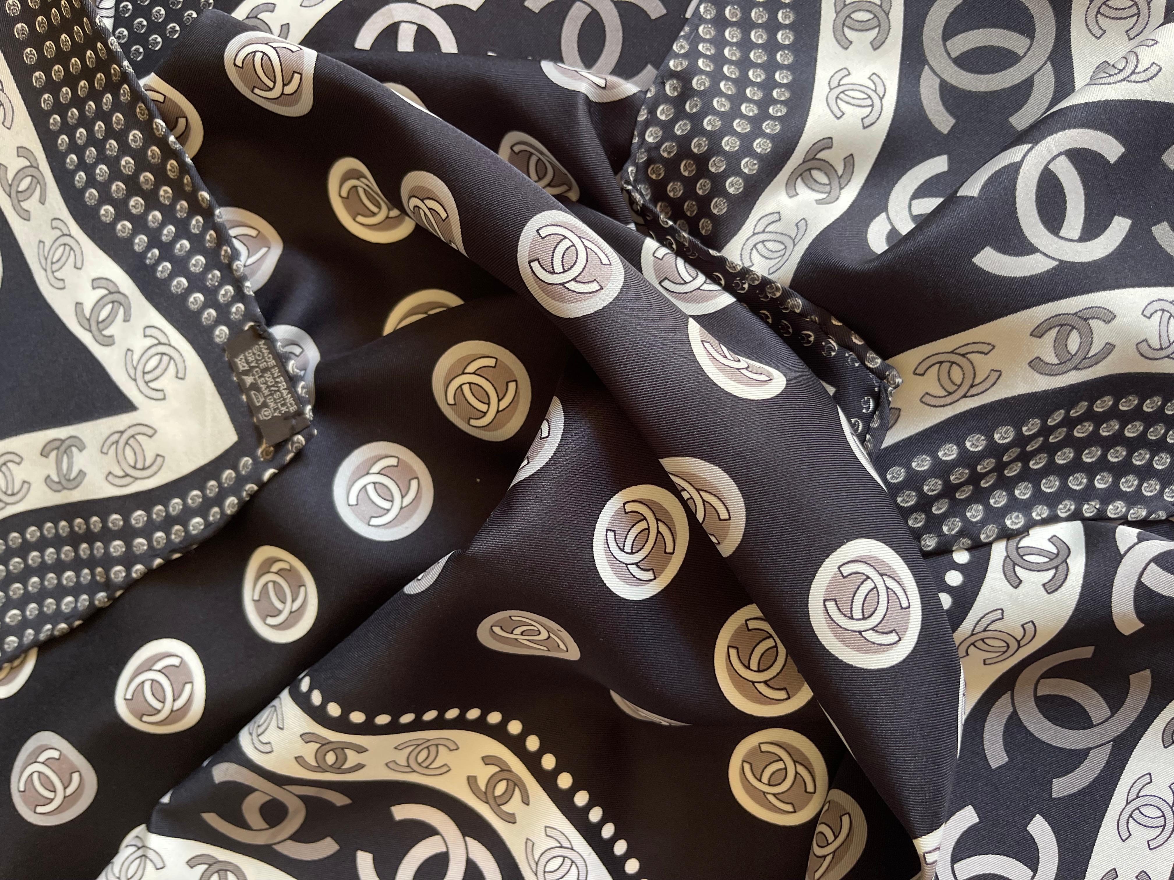 Chanel Black & White Silk Scarf CC Logo For Sale 4