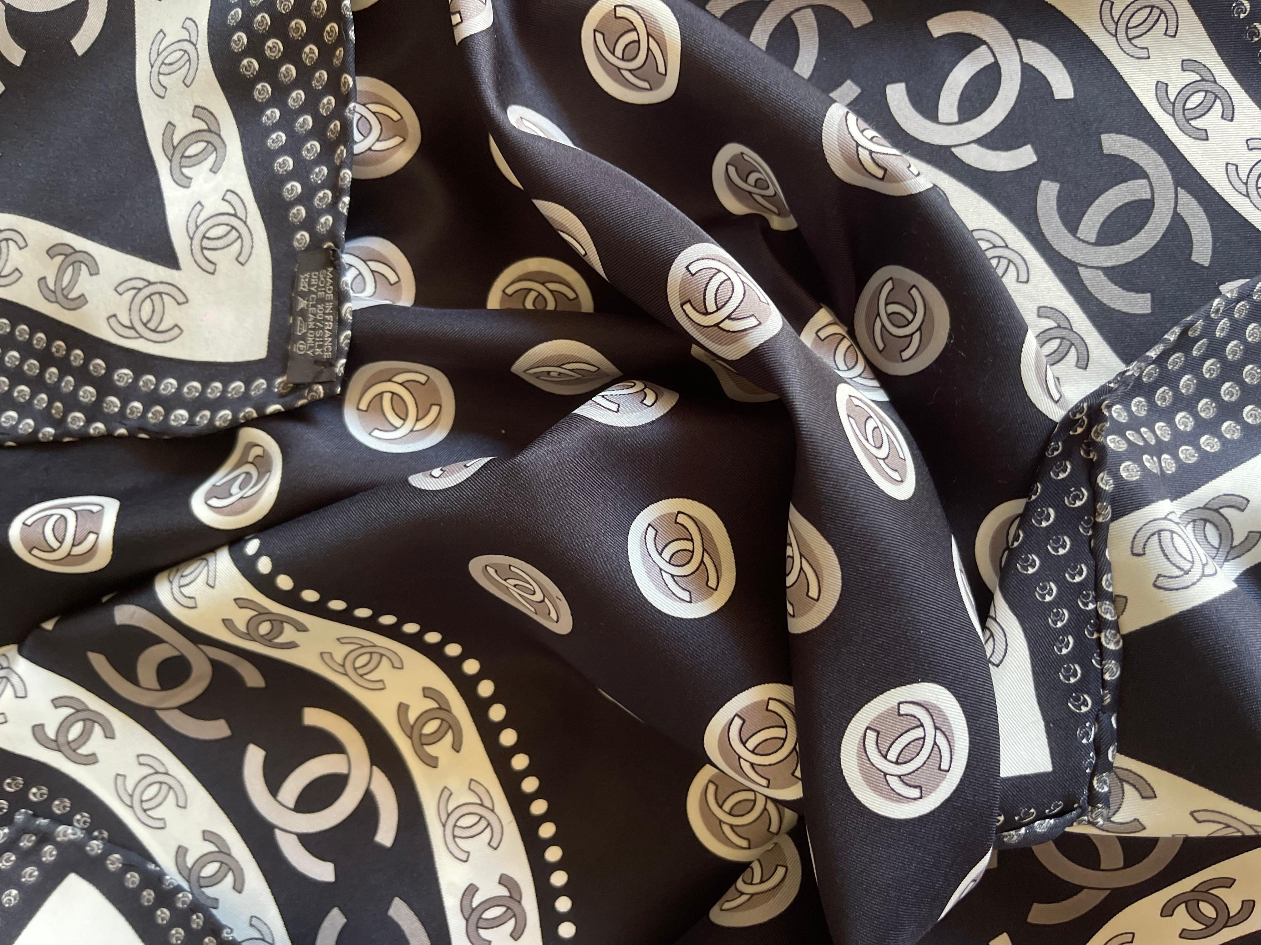 Chanel Black & White Silk Scarf CC Logo For Sale 5