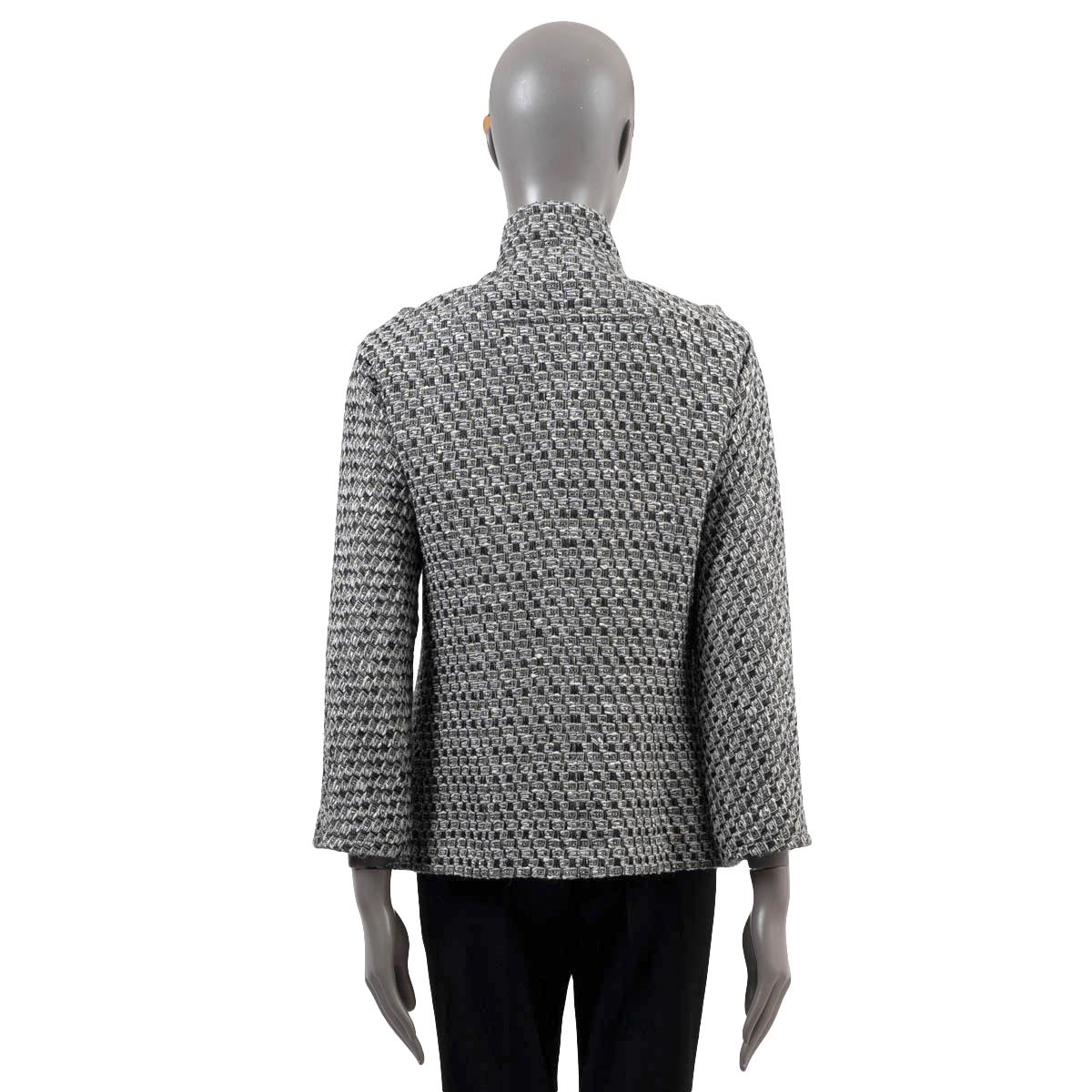 CHANEL black white silver wool 2013 13A EDINBURG LUREX TWEED Jacket M-L For Sale 2