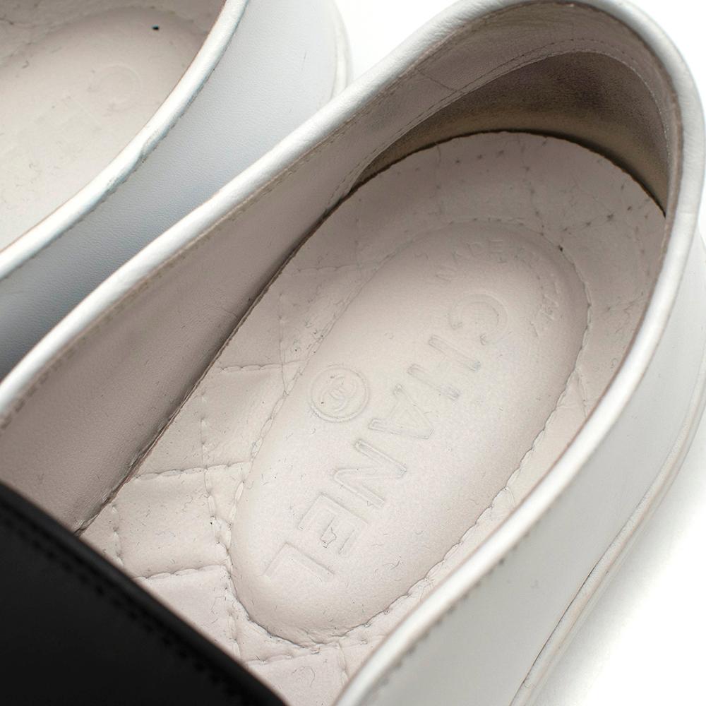 Chanel Black & White Slip-on Sneakers  37 2