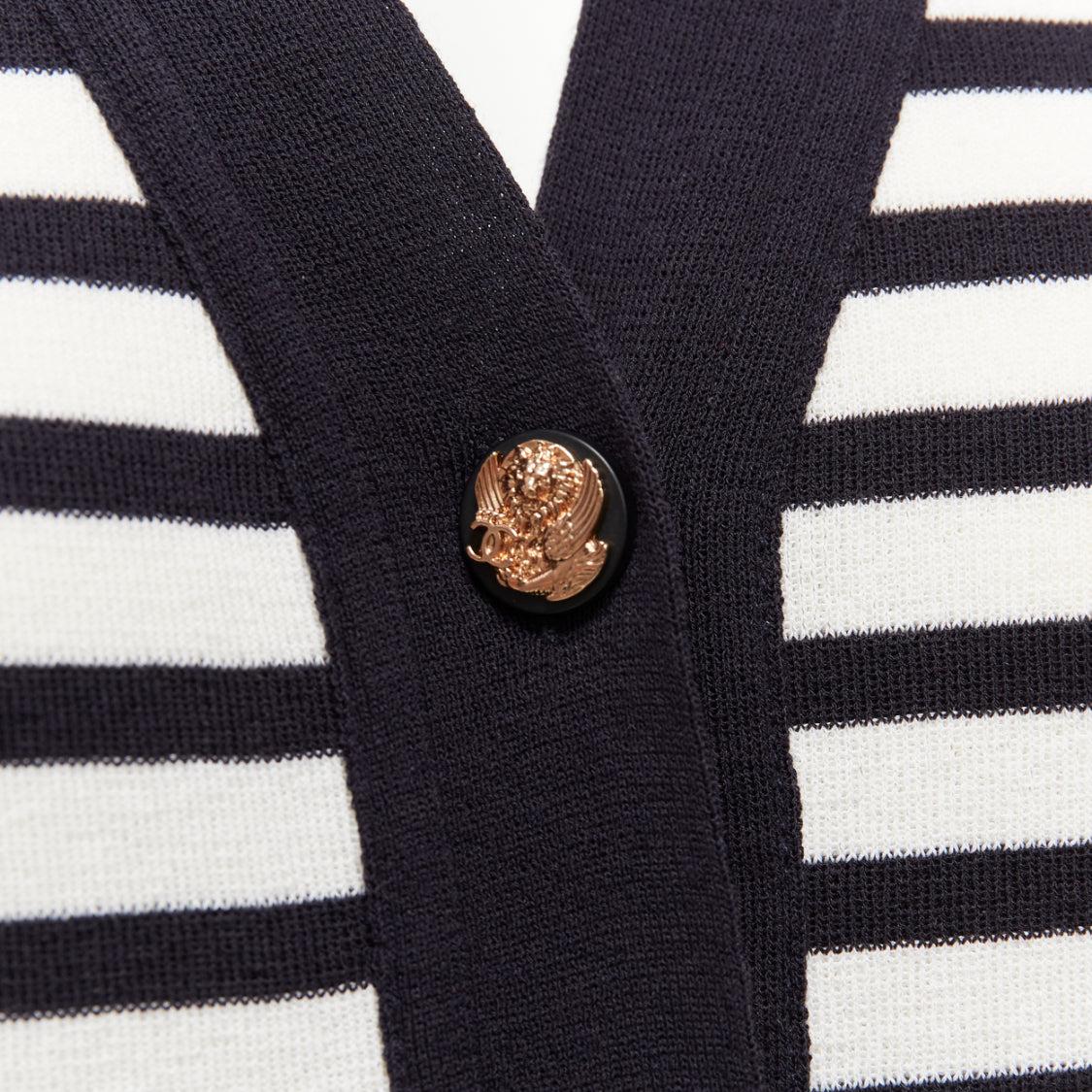 CHANEL black white striped cotton blend gold CC buttons cardigan FR38 M
Reference: NKLL/A00162
Brand: Chanel
Material: Cotton, Blend
Color: Black, White
Pattern: Striped
Closure: Button
Extra Details: CC logo buttons.
Made in: