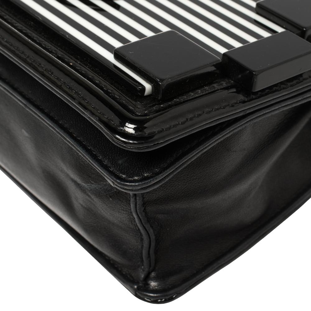 Chanel Black/White Striped Plexiglass East/West Boy Brick Flap Bag In Fair Condition In Dubai, Al Qouz 2