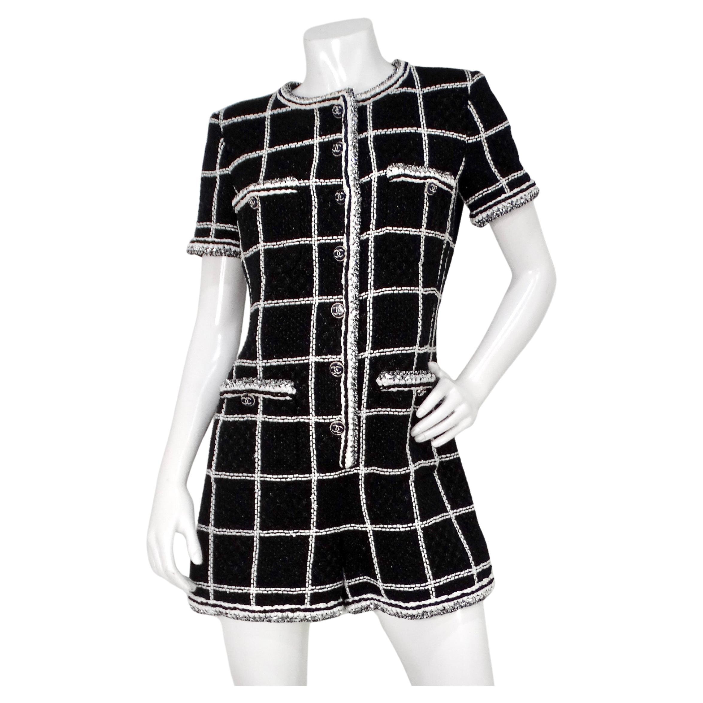 Chanel Romper in tweed a righe bianche e nere SS 2020