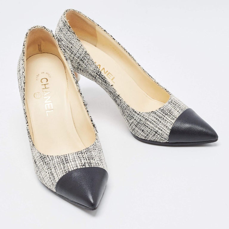 Chanel Black/White Tweed And Leather Cap Toe CC Pearl Heel Pumps Size 39 at  1stDibs
