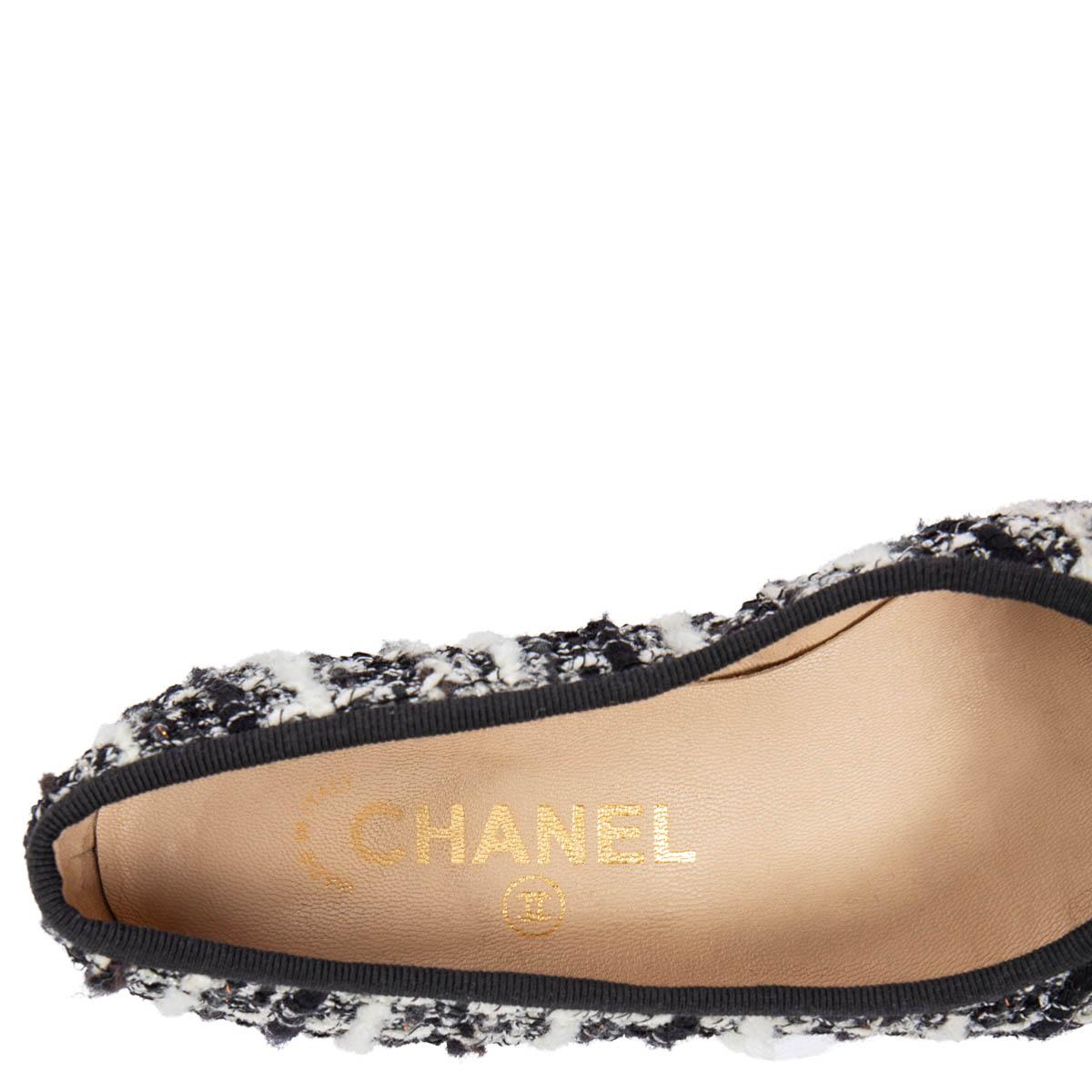 Women's CHANEL black & white TWEED Ballet Flats Shoes 36 For Sale