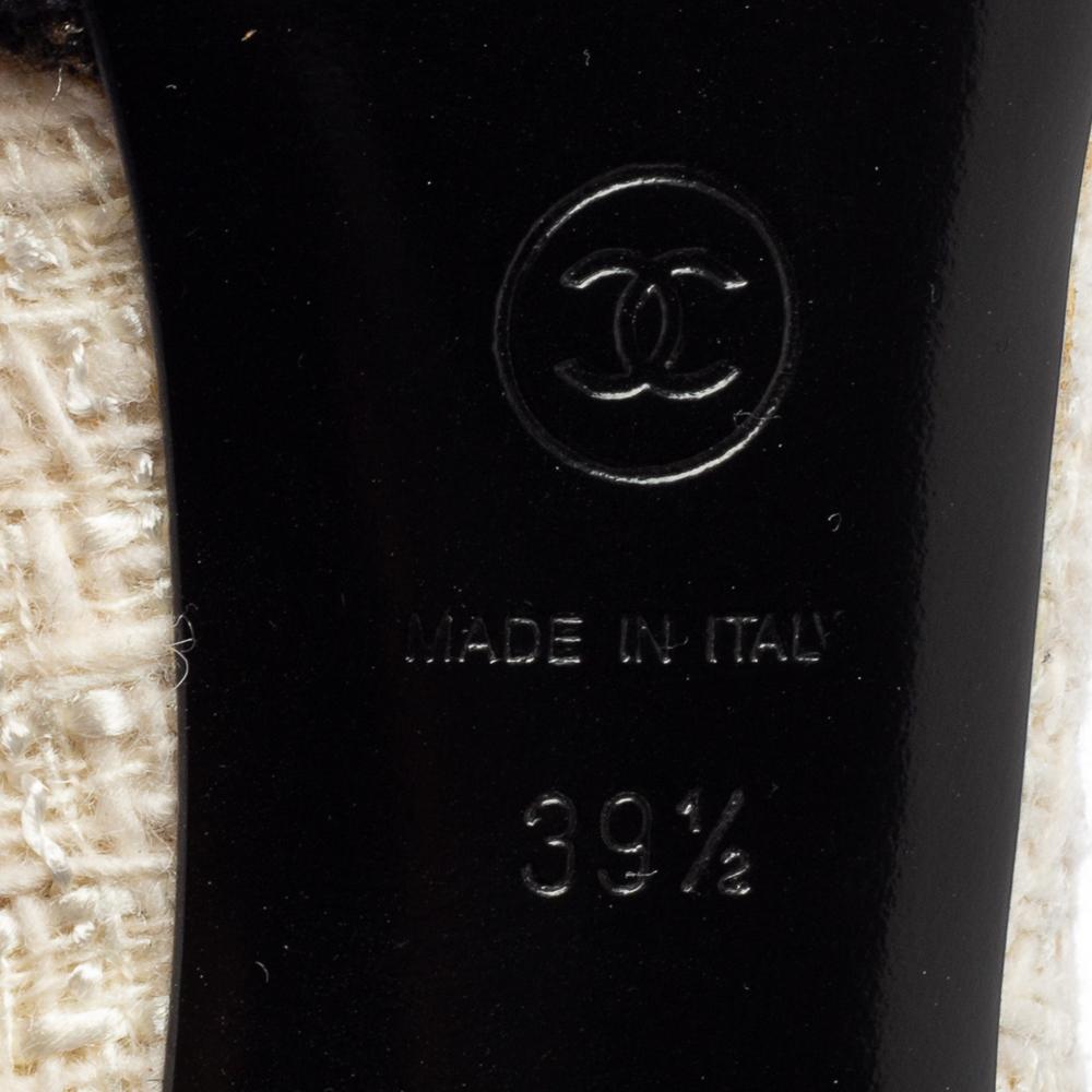 Chanel Black/White Tweed CC Cap-Toe Platform Pumps Size 39.5 2