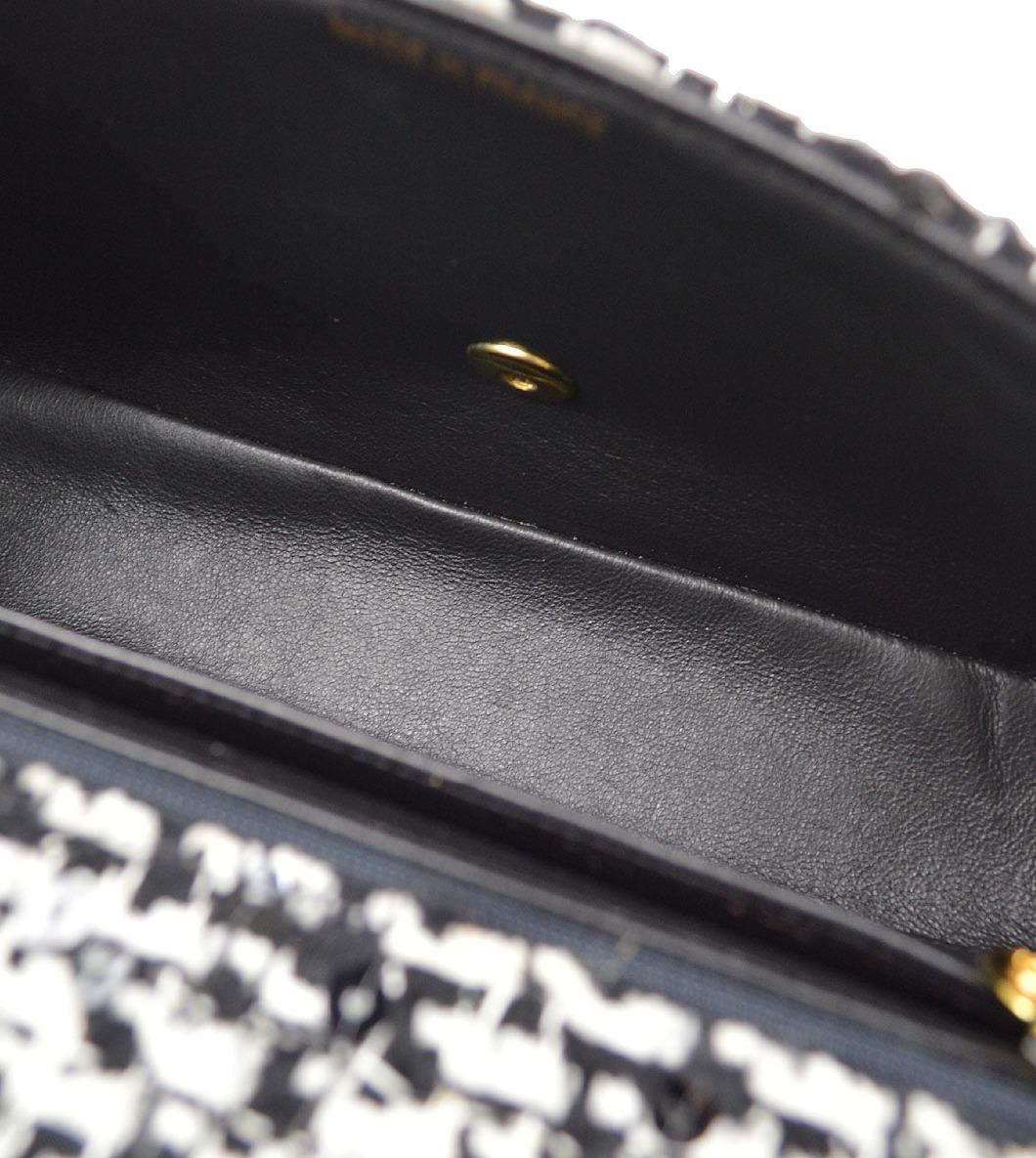 CHANEL Black White Tweed Gold Medium Kelly Top Handle Flap Bag For Sale 3
