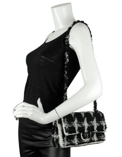 Chanel Black/White Tweed Medium Classic Double Flap Bag rt $9, 400