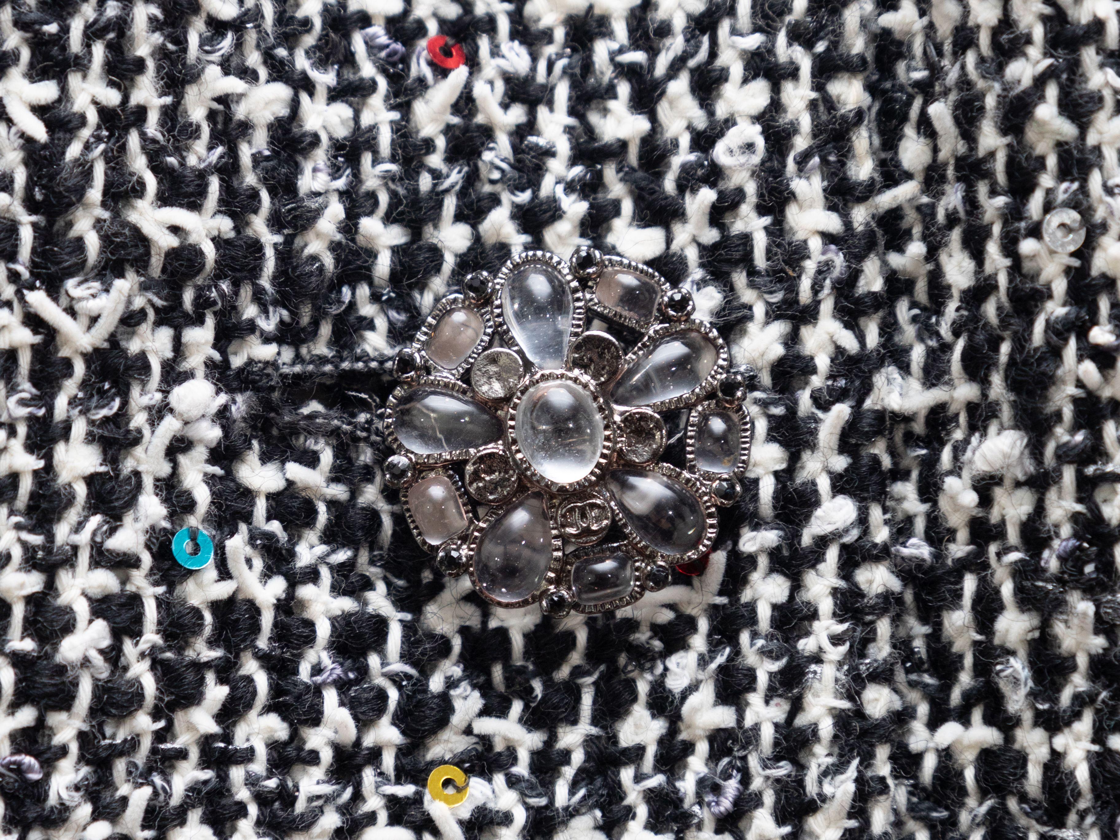 Chanel Schwarz-weiße Tweed-Jacke mit Pailletten 1