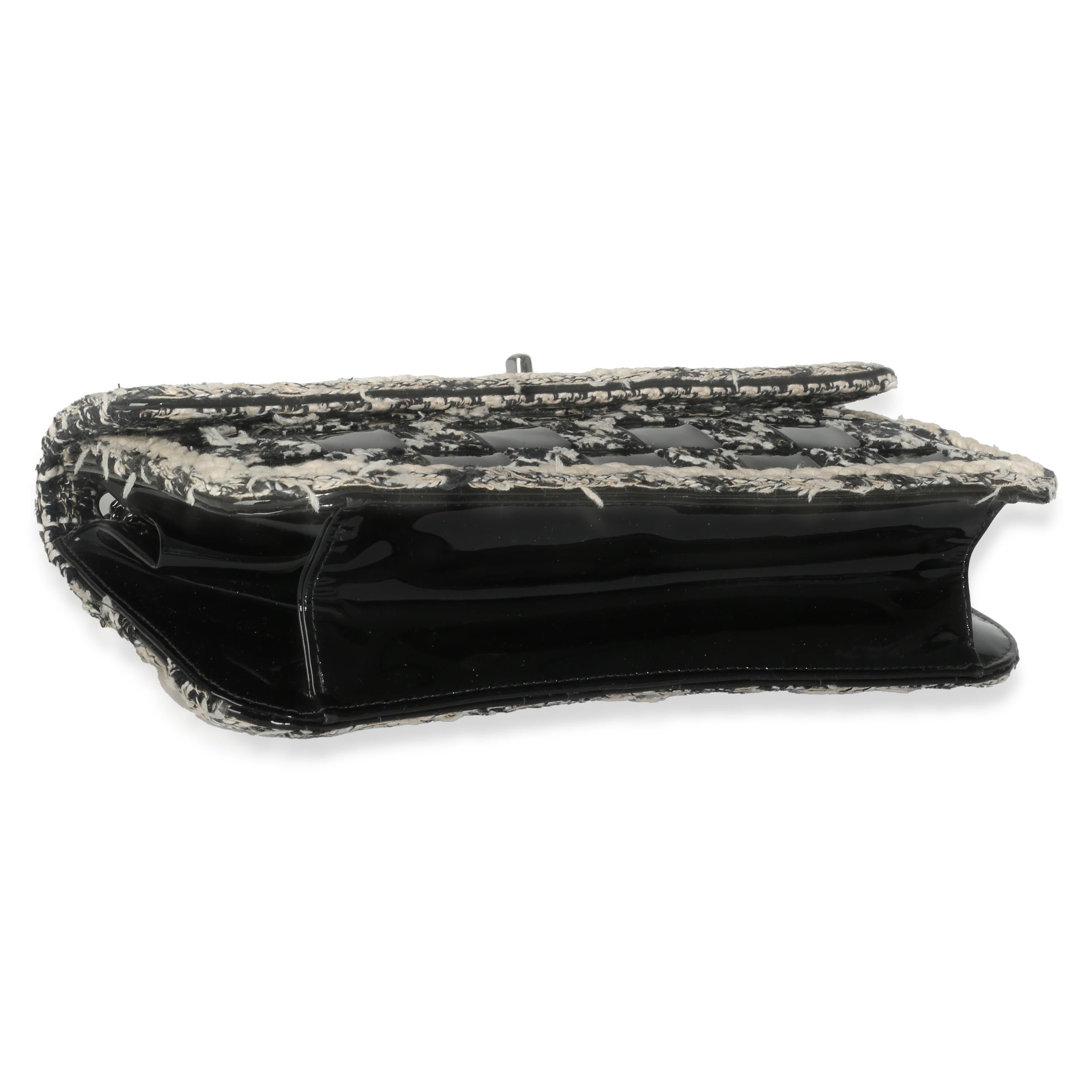 Chanel Black White Tweed Woven Patent Medium Flap Bag For Sale 3