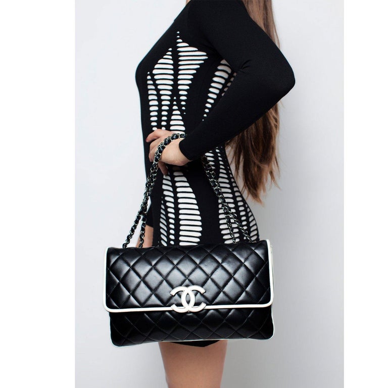 Chanel Black and White Vintage Lambskin Large Maxi Divine Cruise Classic  Flap Bag For Sale at 1stDibs