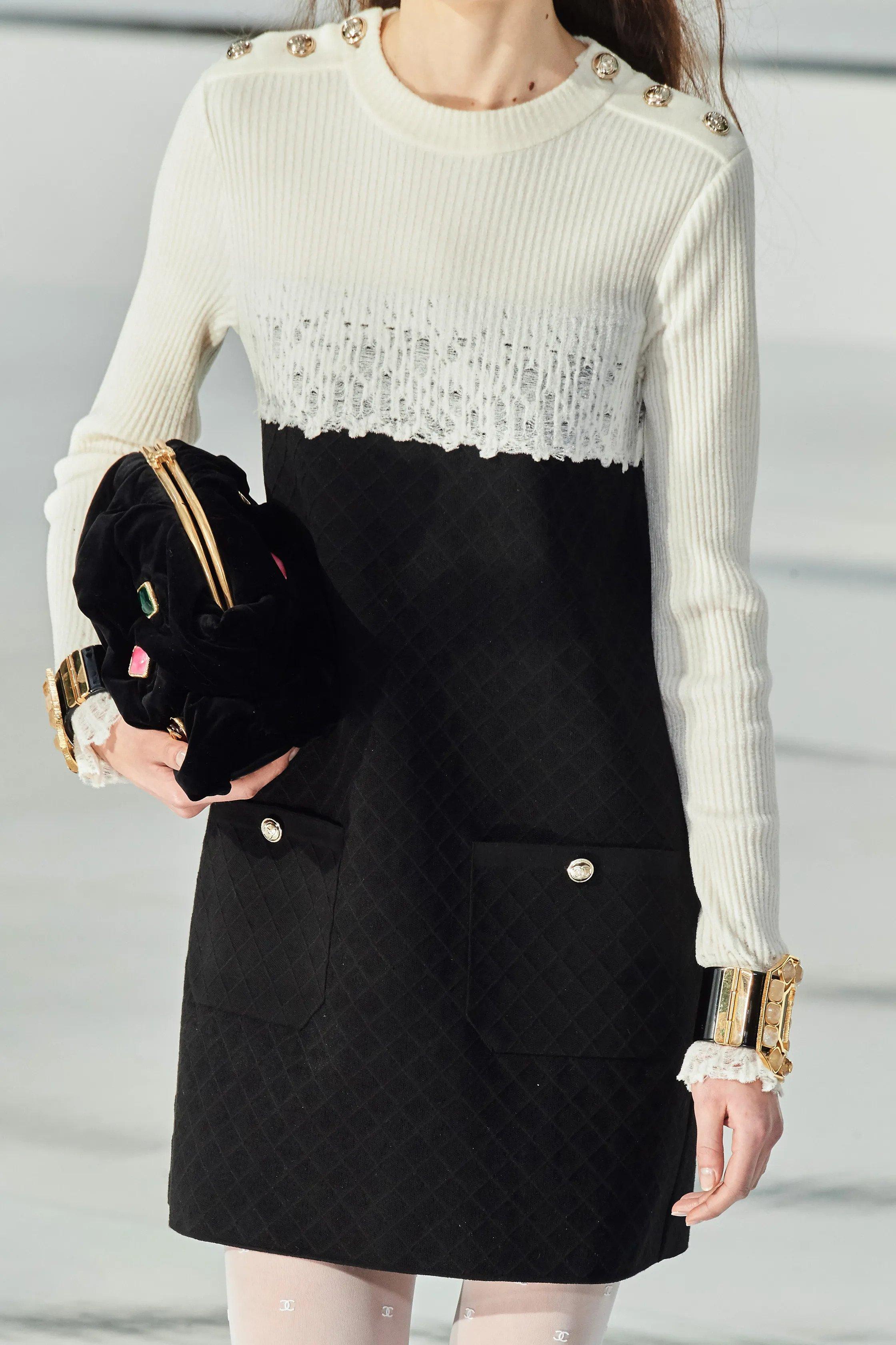 CHANEL 2020 20K COLORBLOCK robe en viscose noire et blanche 34 XS en vente 8