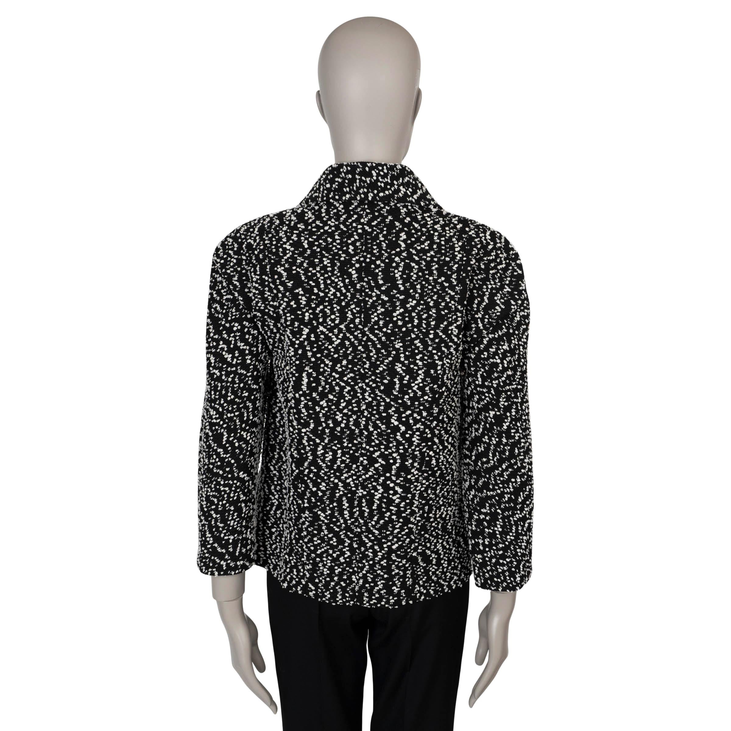 Black CHANEL black & white wool 19C LA PAUSA TWEED Jacket 38 S For Sale